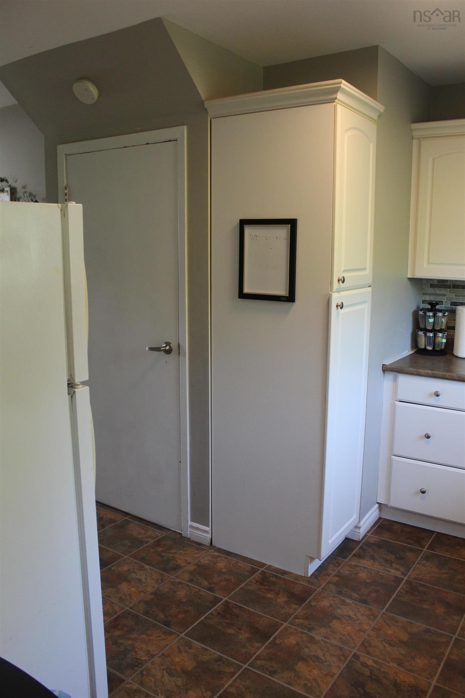 Thumbnail image for 365 Arklow Drive MLS<sup>®</sup> 202520430