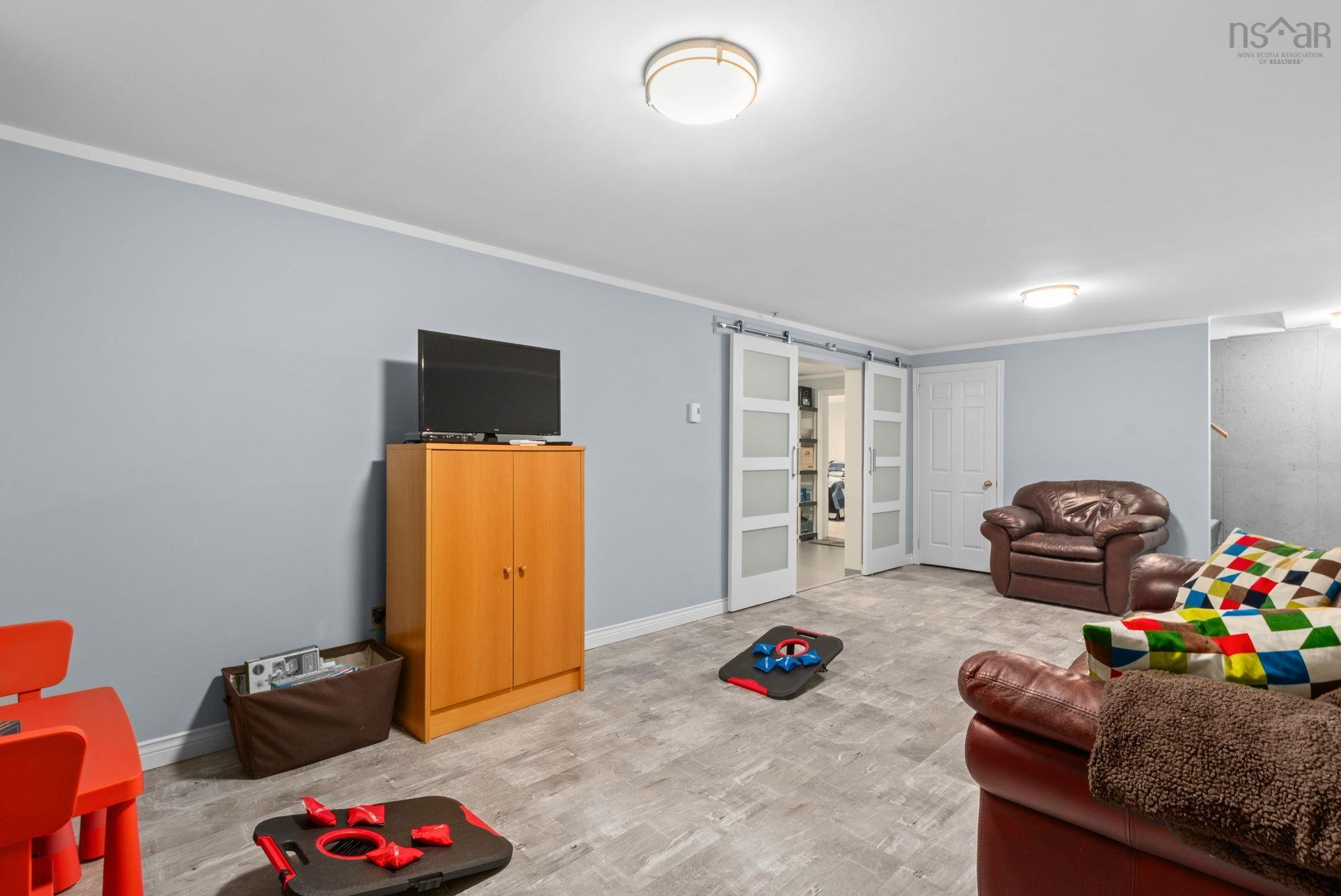 View image 21