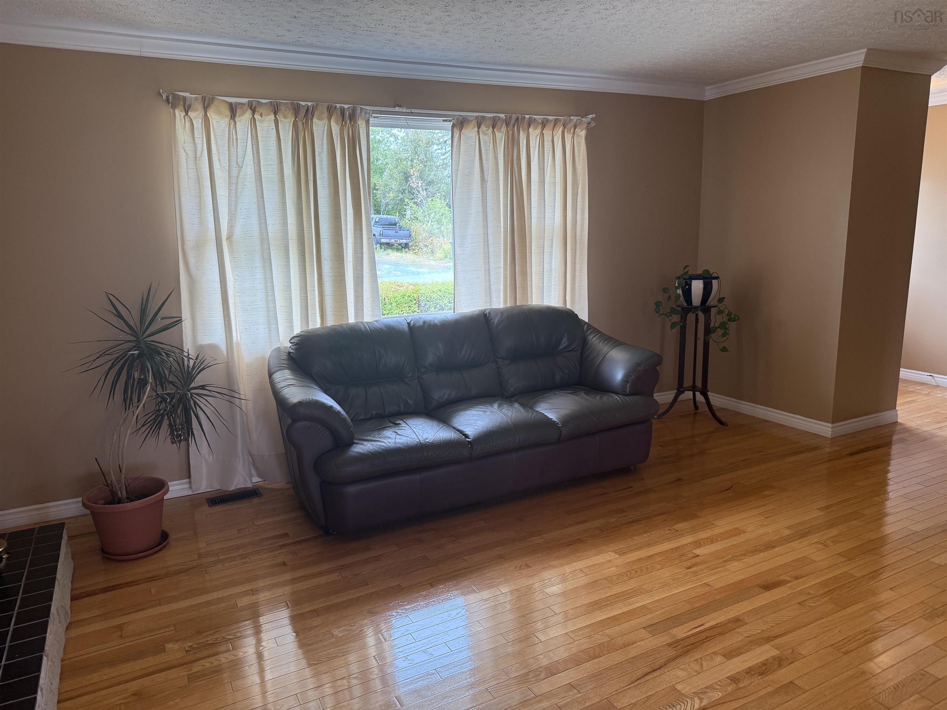 View image 10