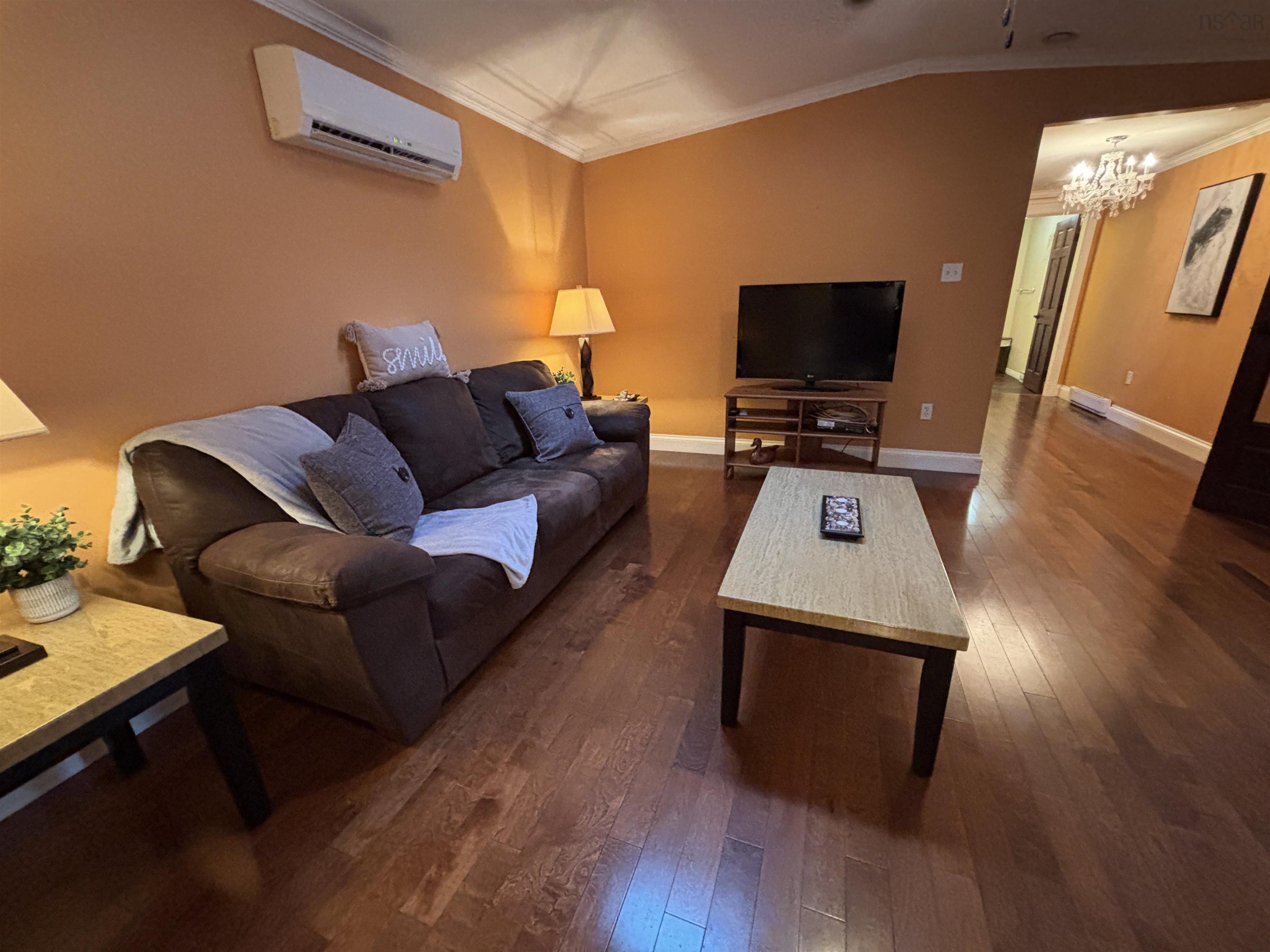 Thumbnail image for 14 Tedbury Crescent MLS<sup>®</sup> 202520865