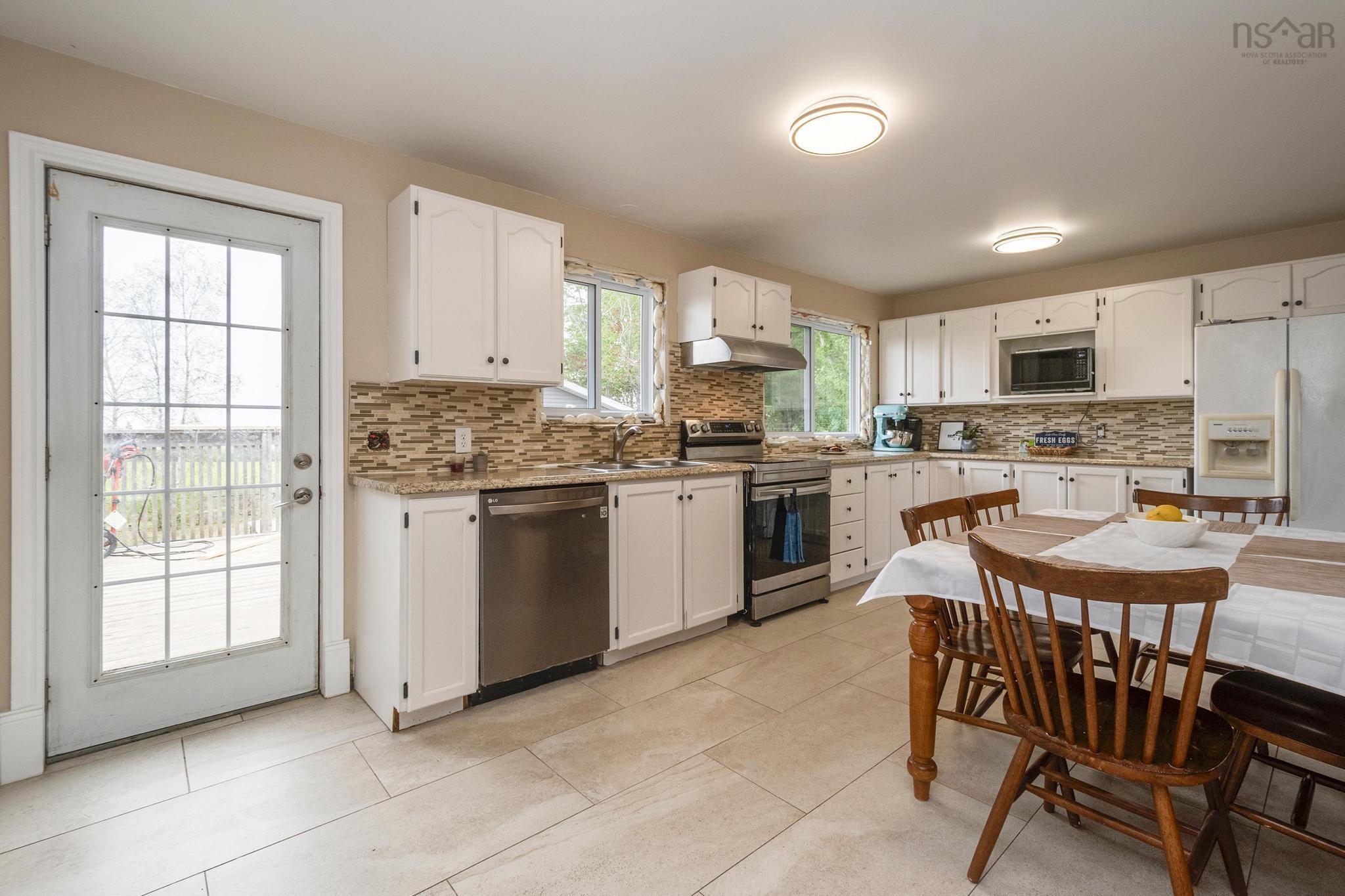 Thumbnail image for 16 Ridgeview Street MLS<sup>®</sup> 202520926