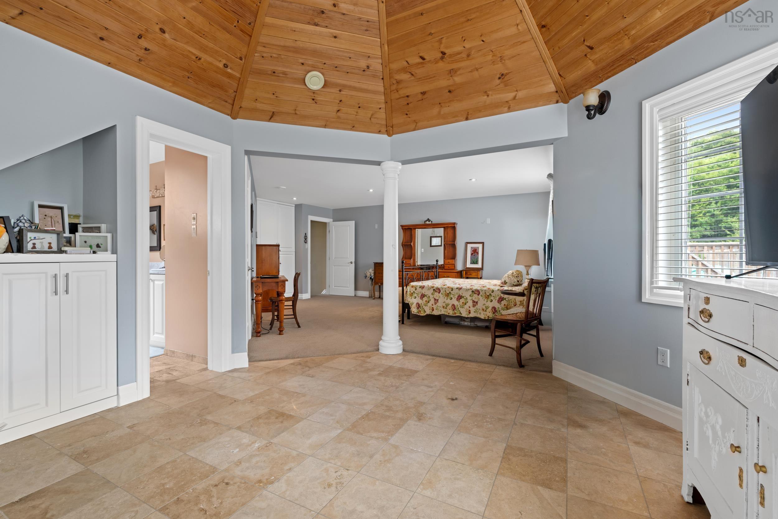 View image 17