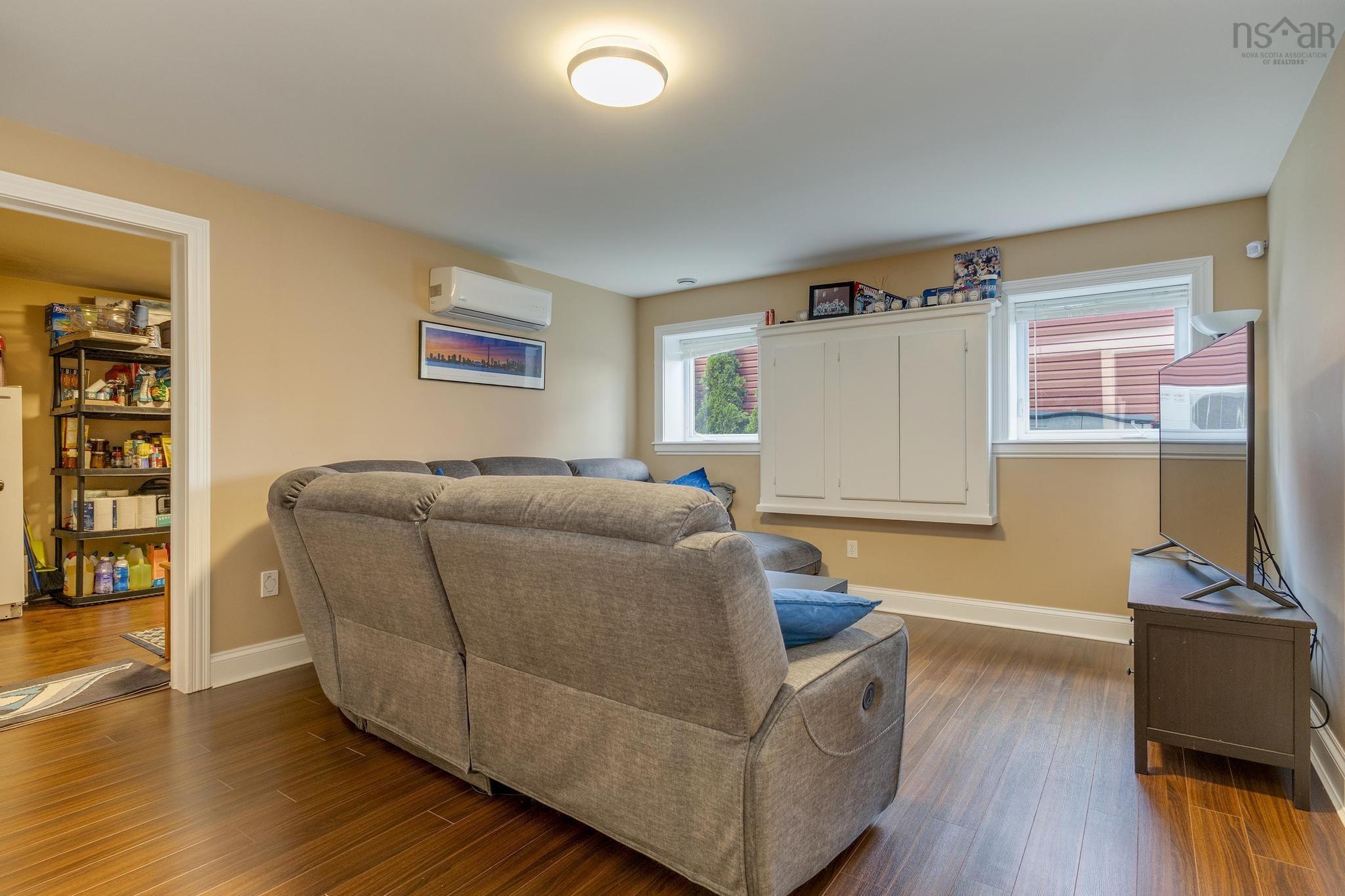 View image 21