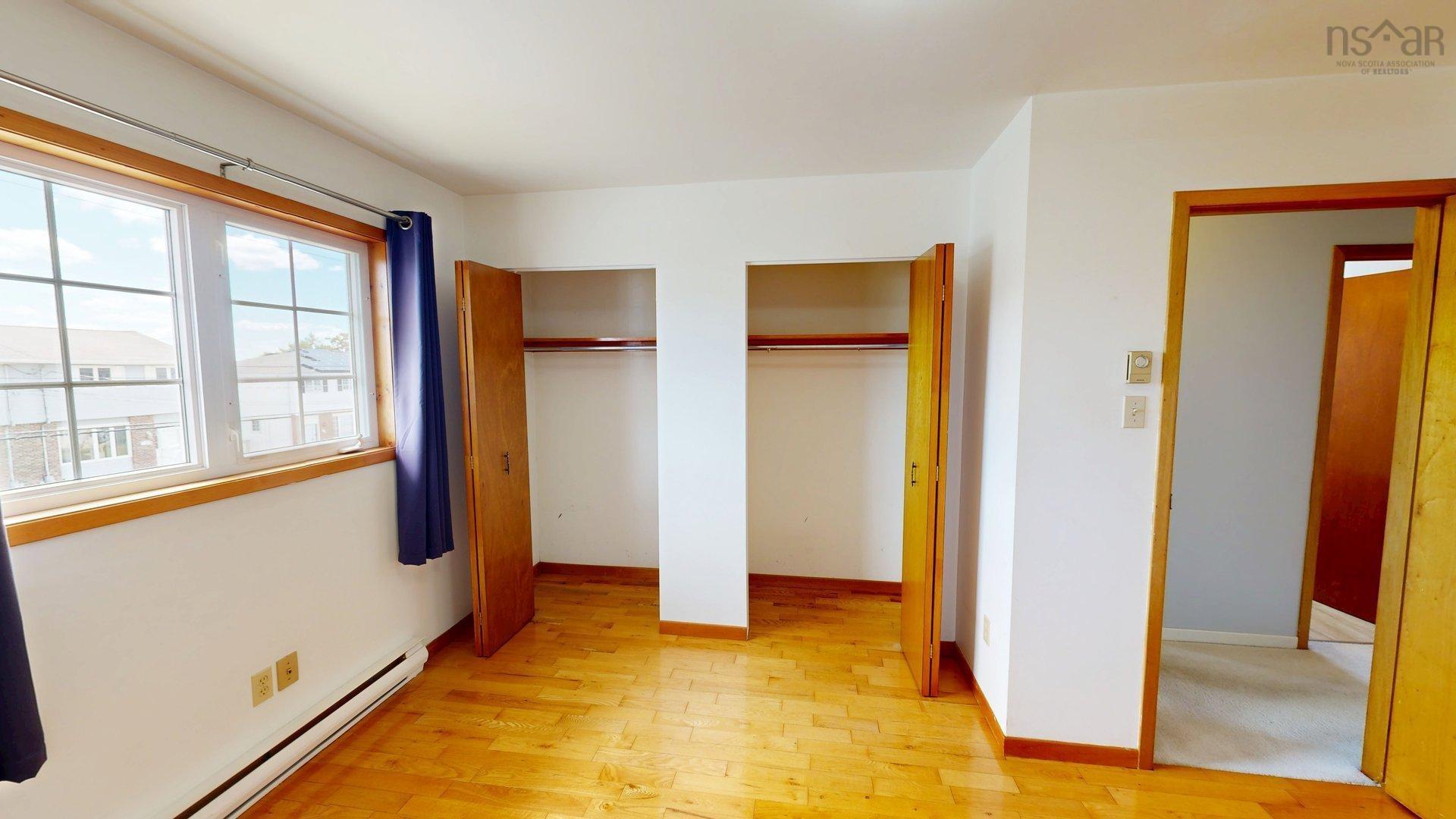 View image 12