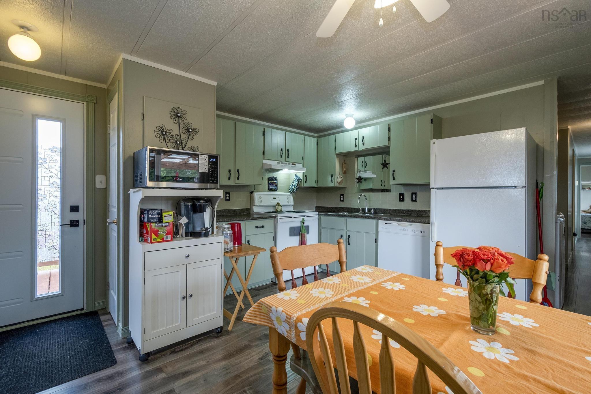 Thumbnail image for 25 Owen Avenue MLS<sup>®</sup> 202521138
