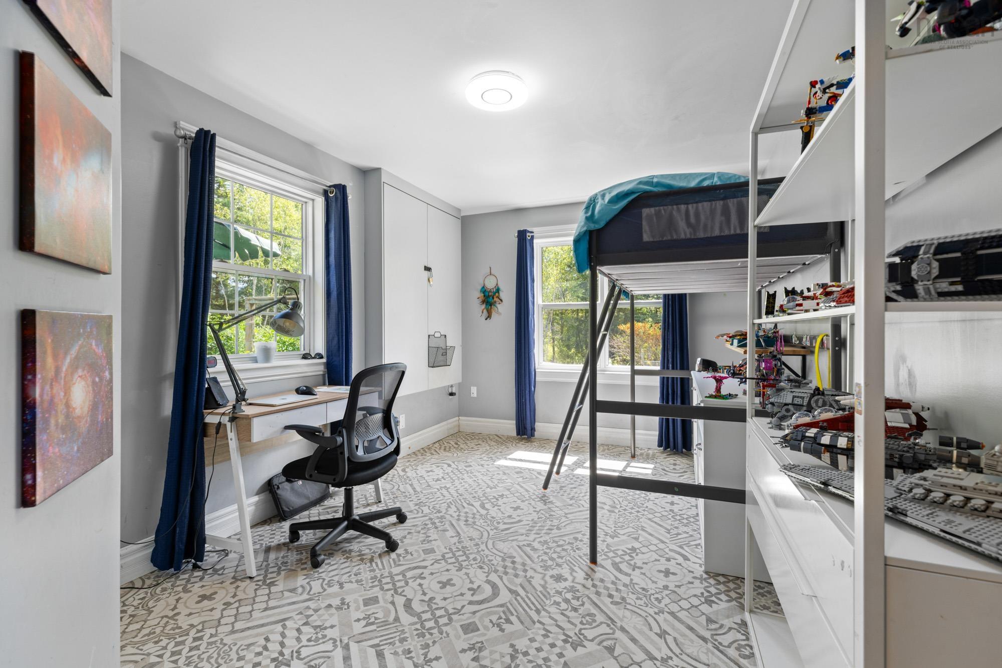 View image 18