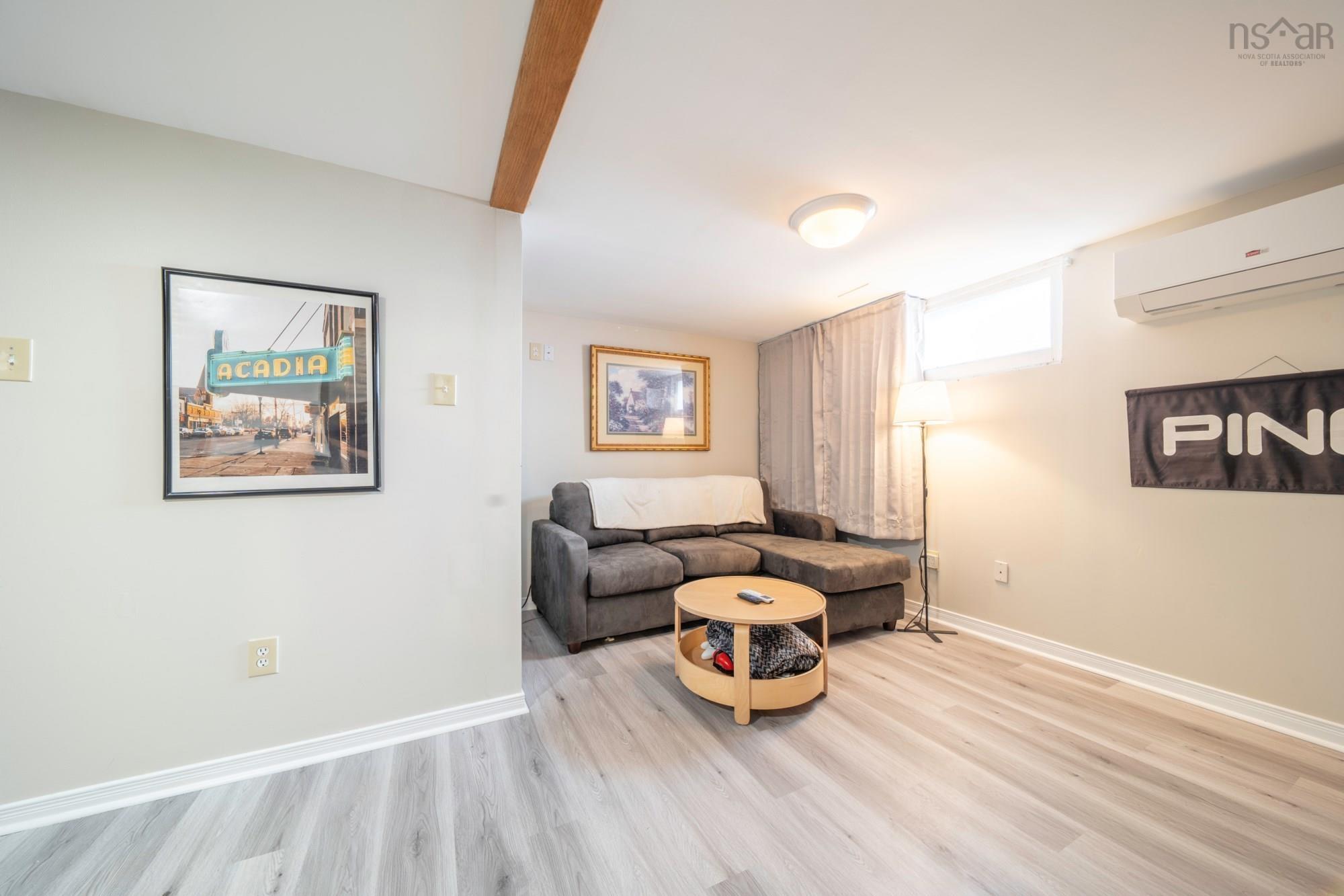 View image 12