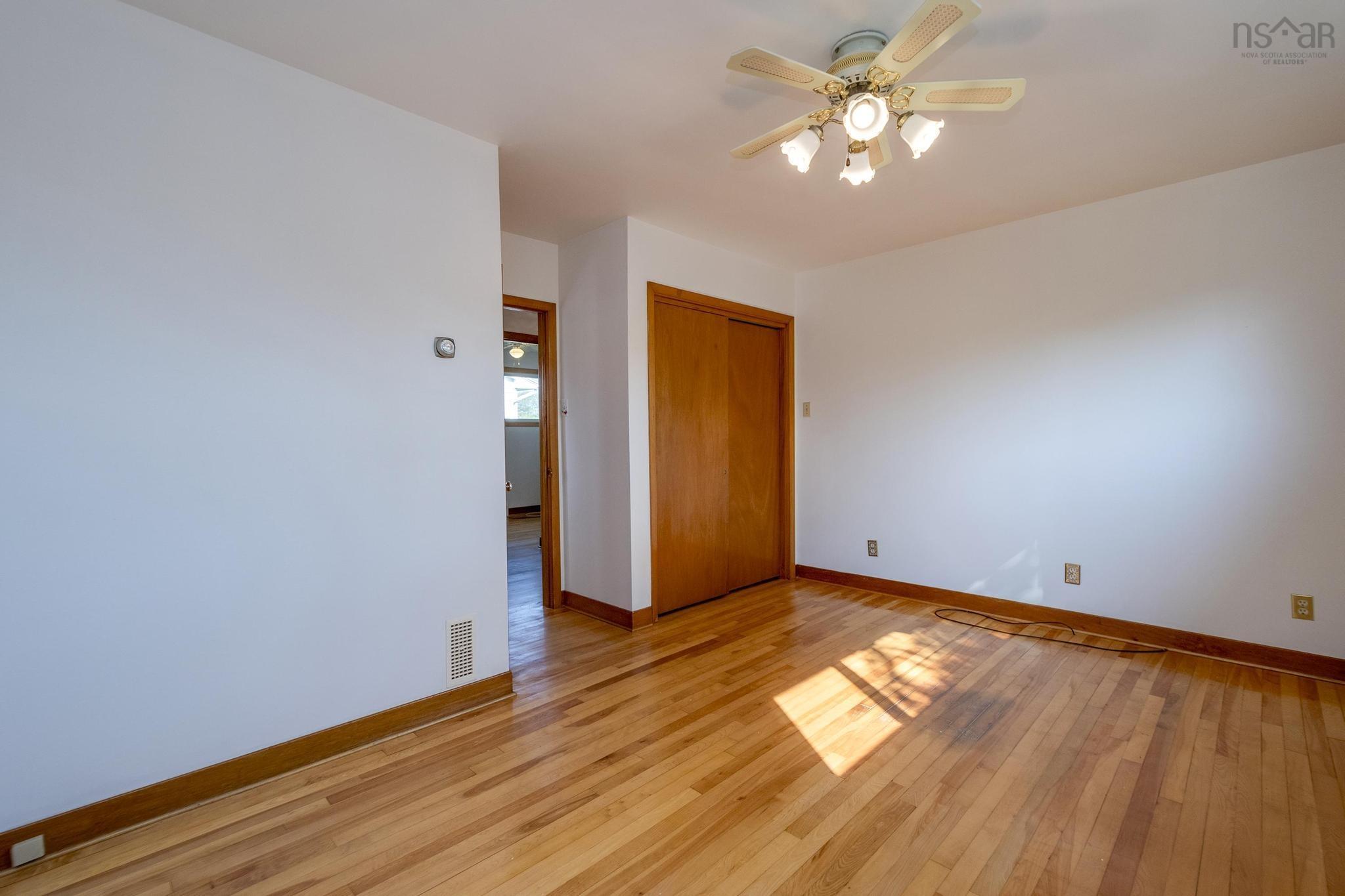 View image 16