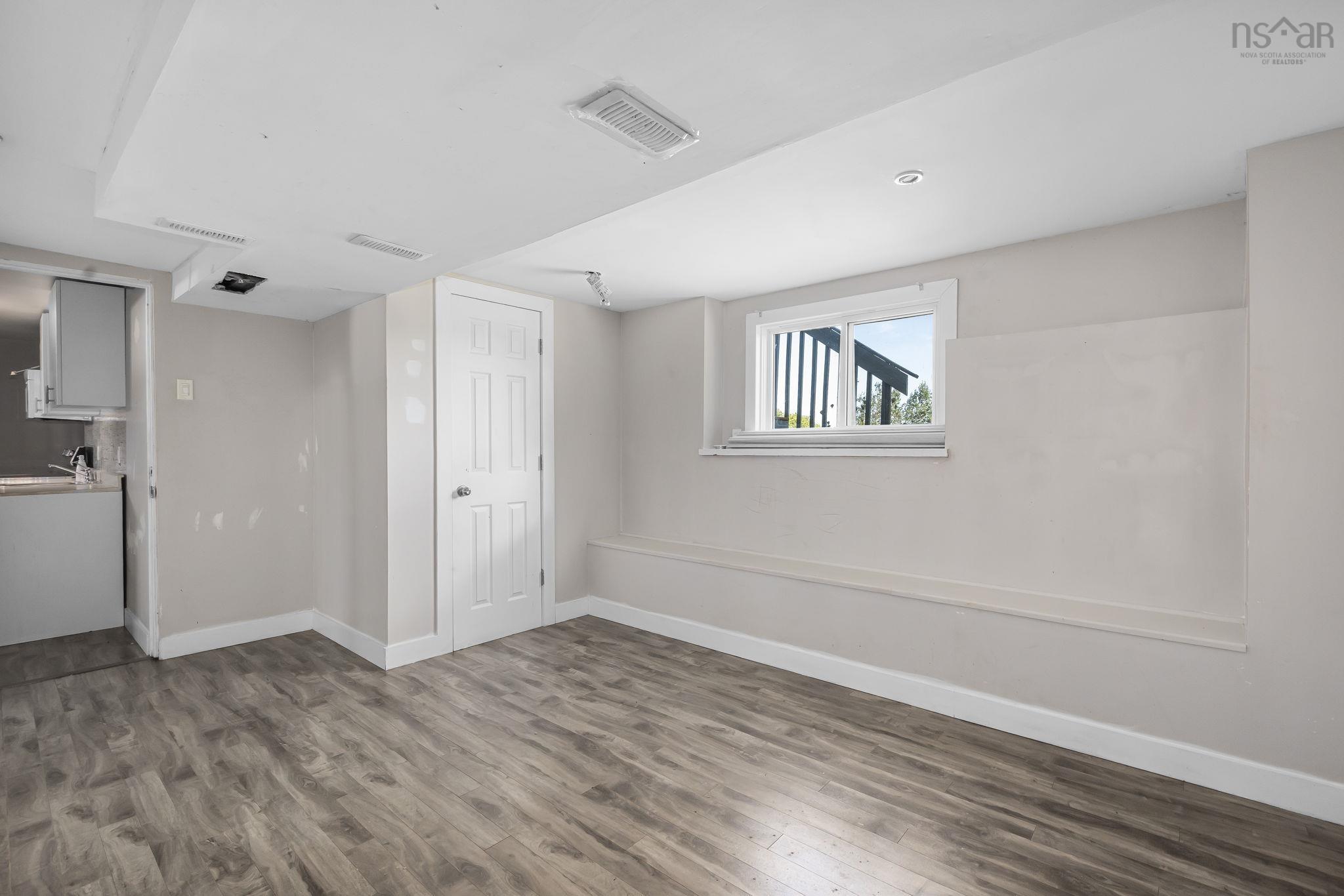 View image 19