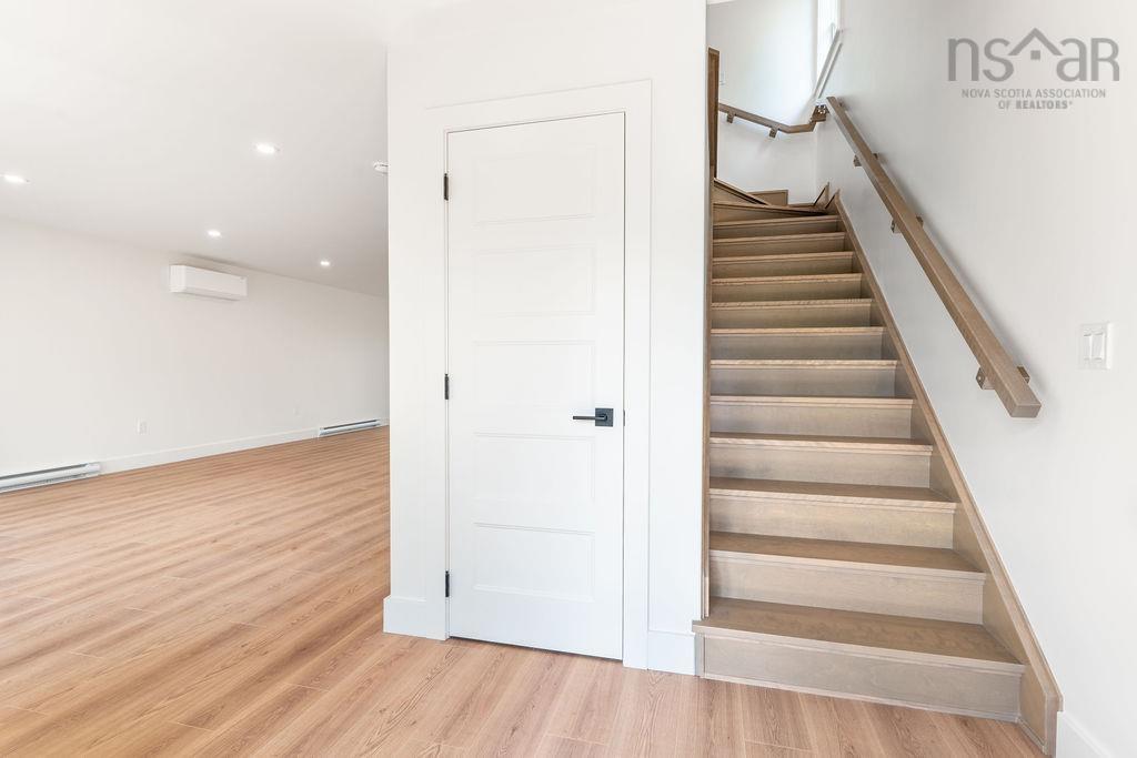 View image 12