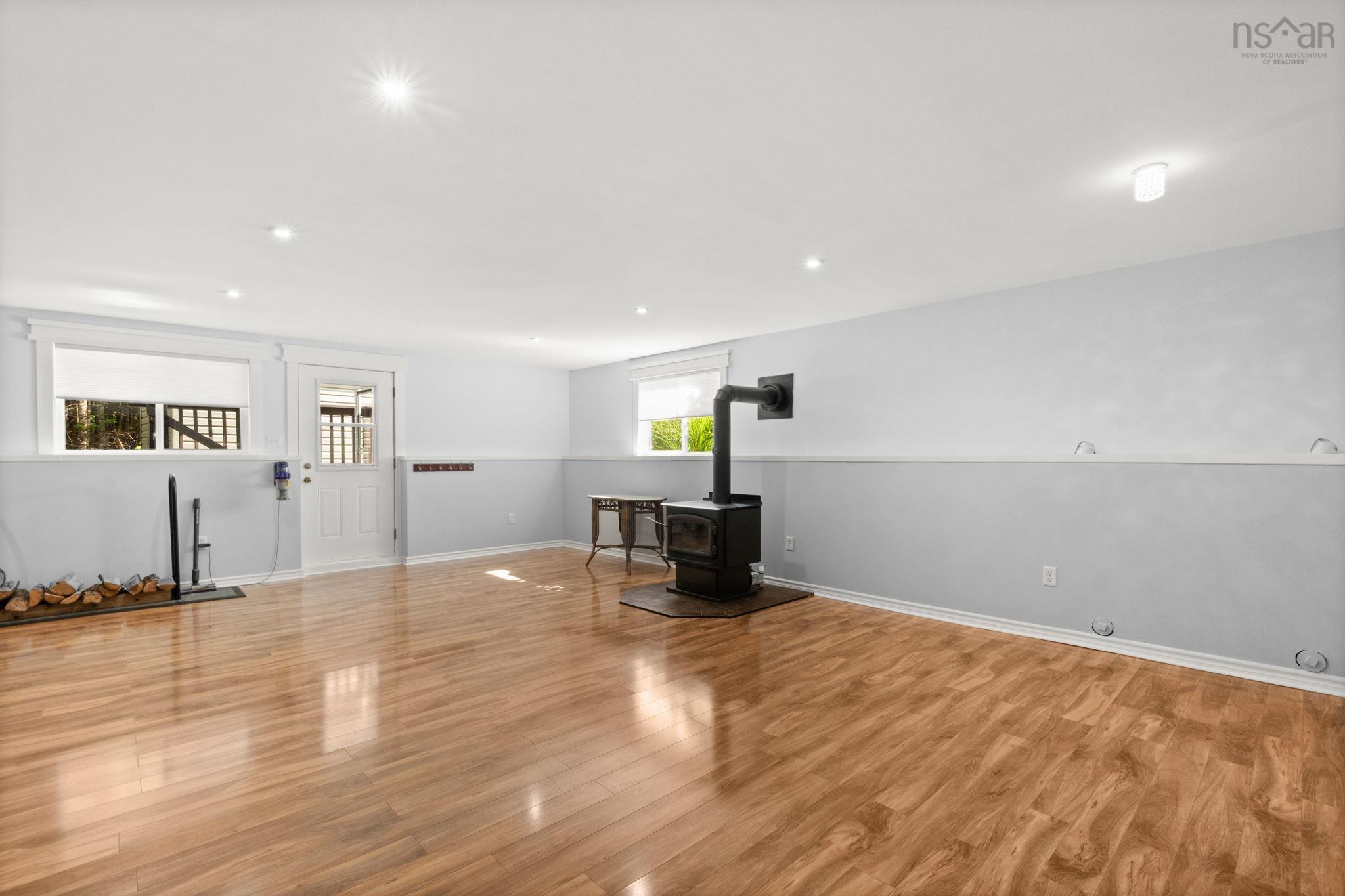 View image 14