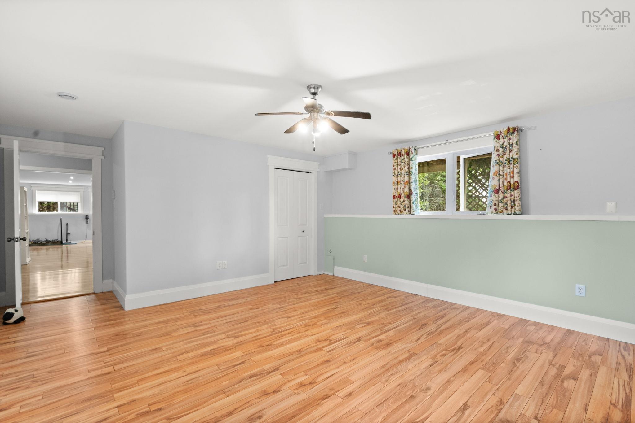 View image 19