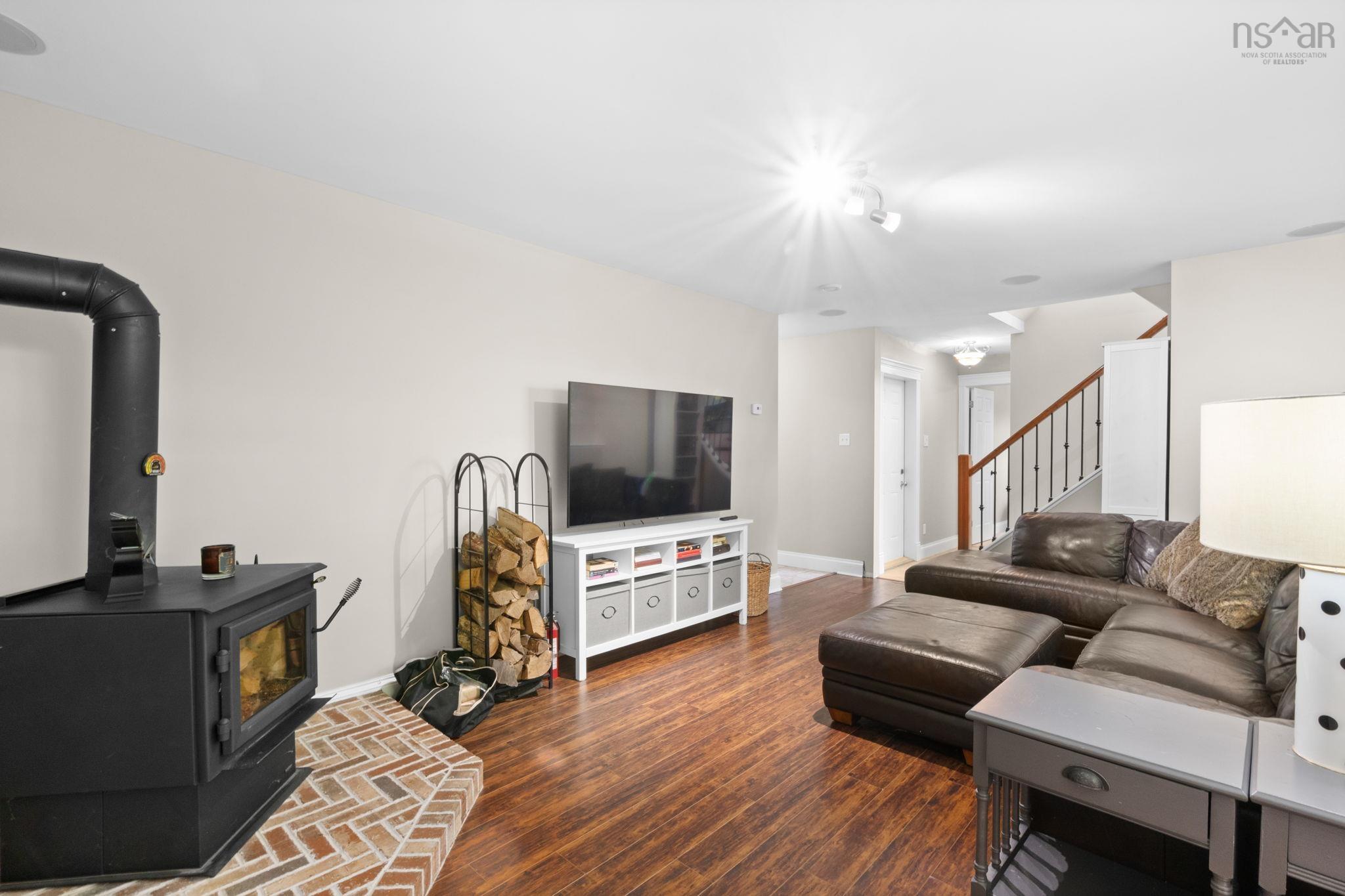 View image 19