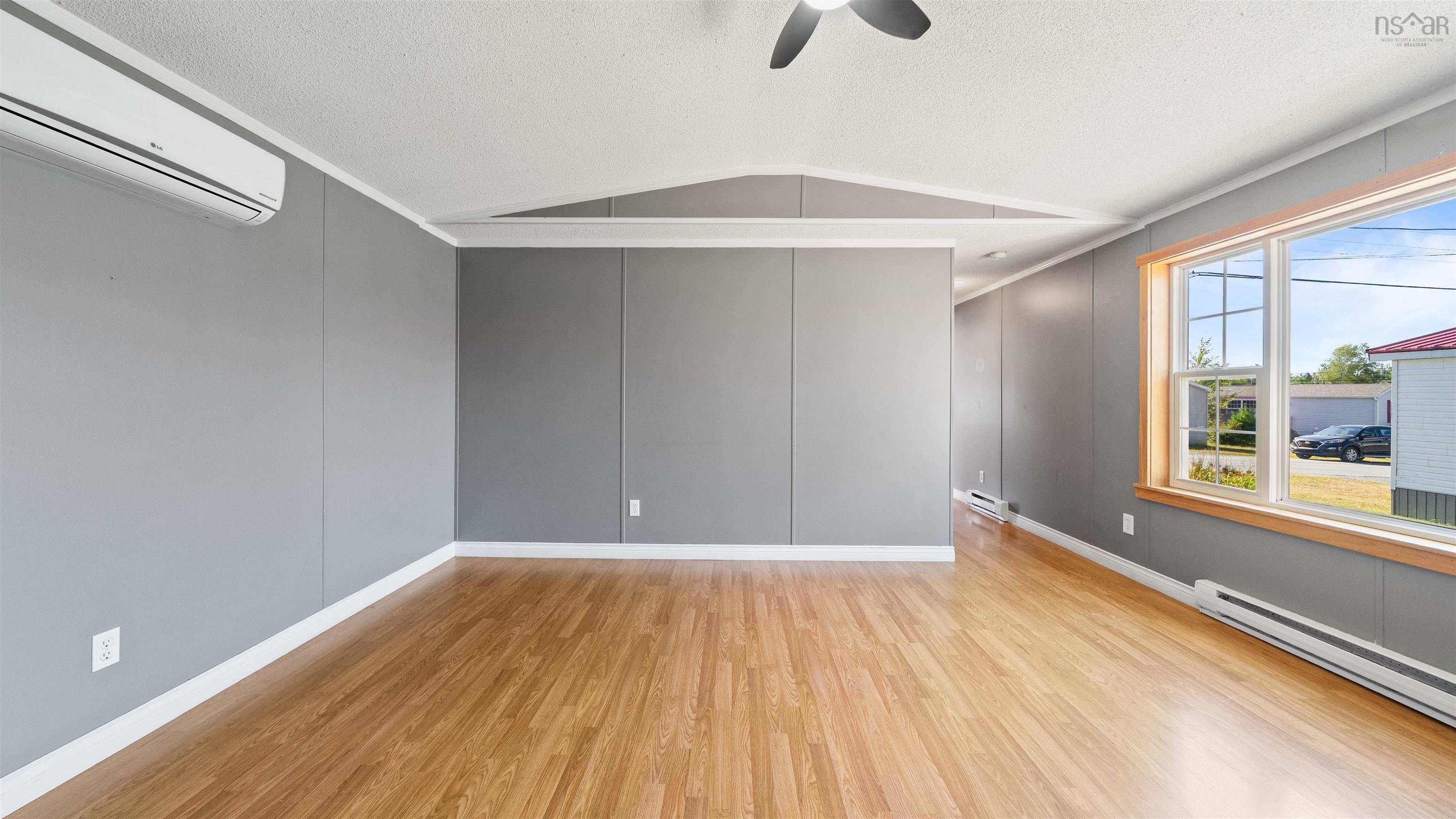 View image 9