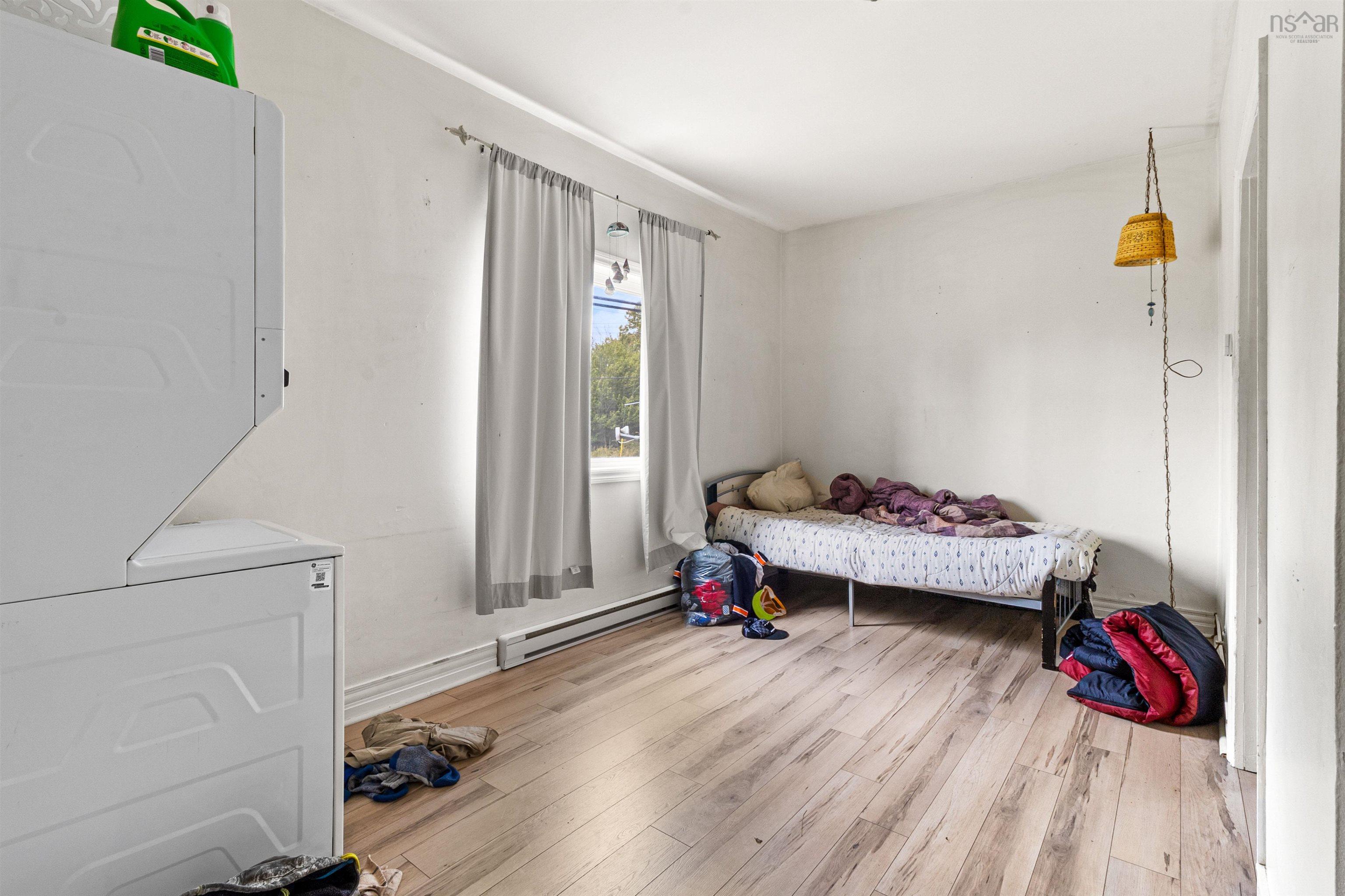 View image 12