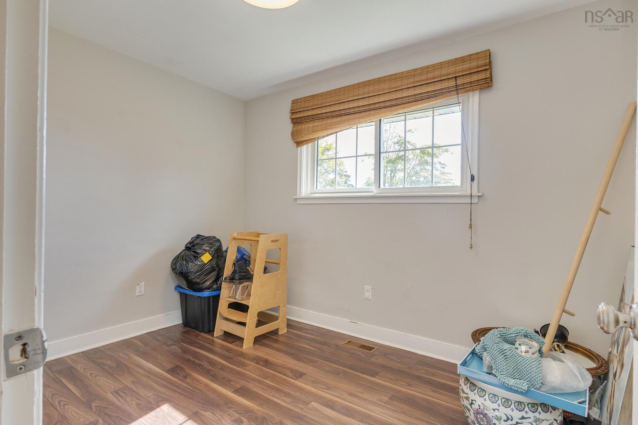 View image 14
