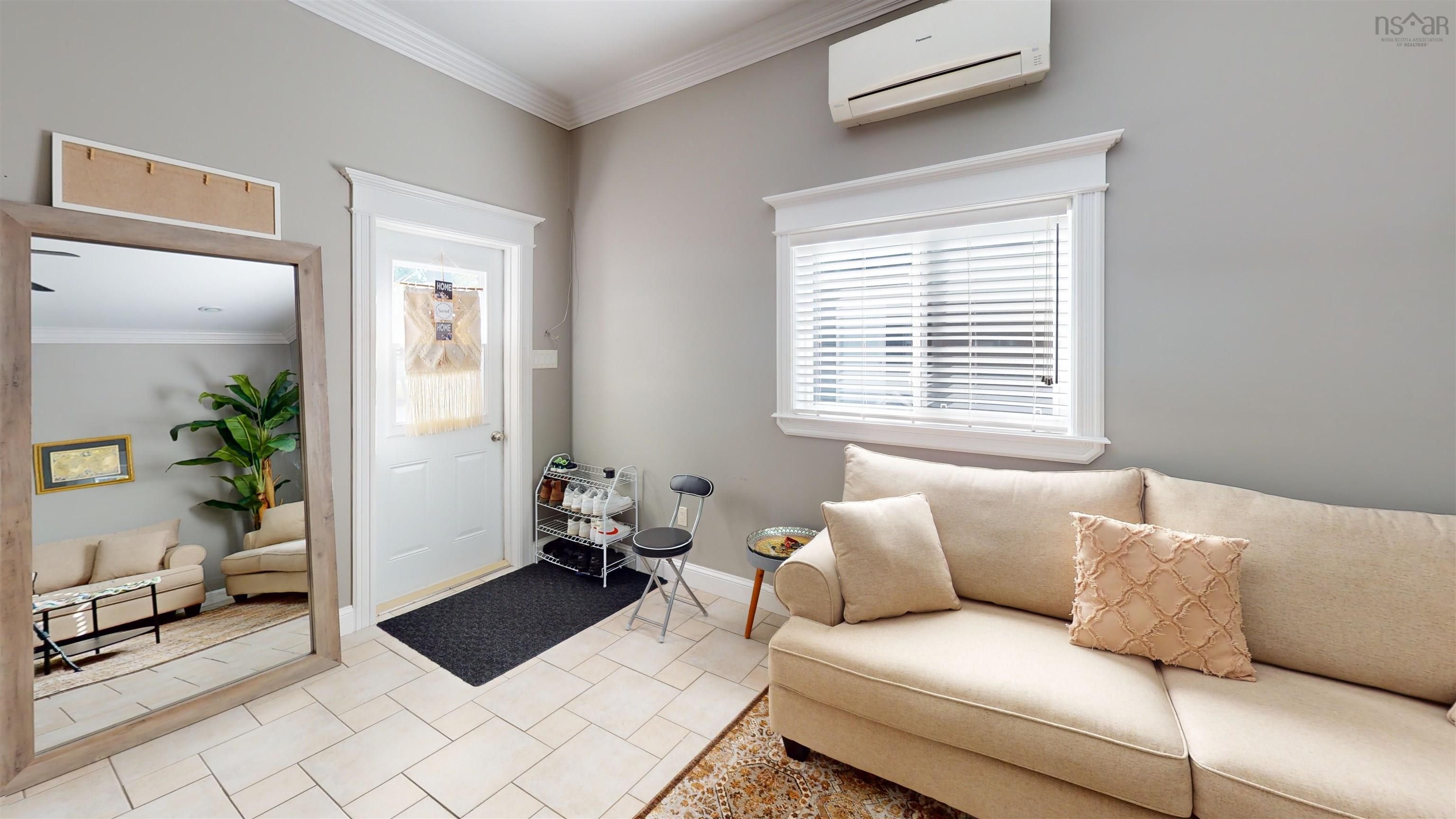 Thumbnail image for 3130 Sackville Drive MLS<sup>®</sup> 202521276