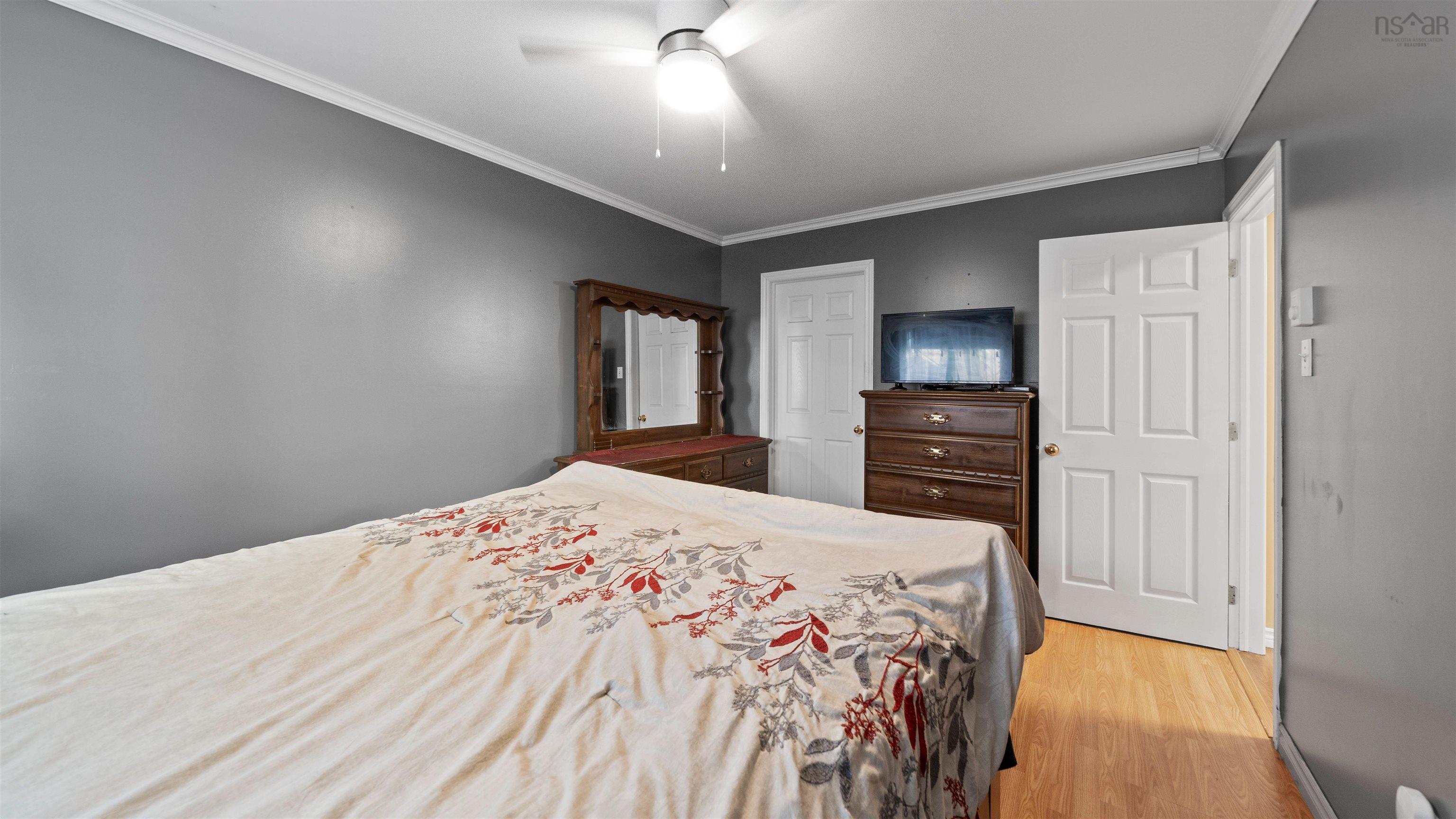 View image 12
