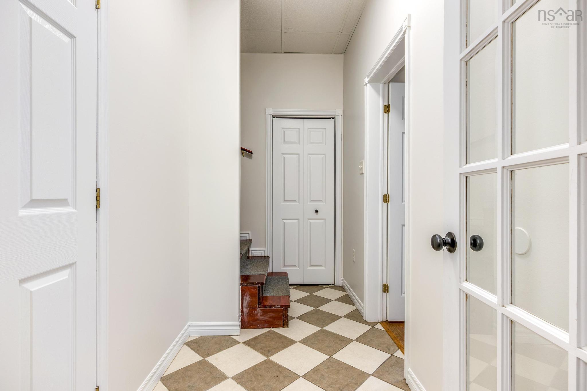 View image 18