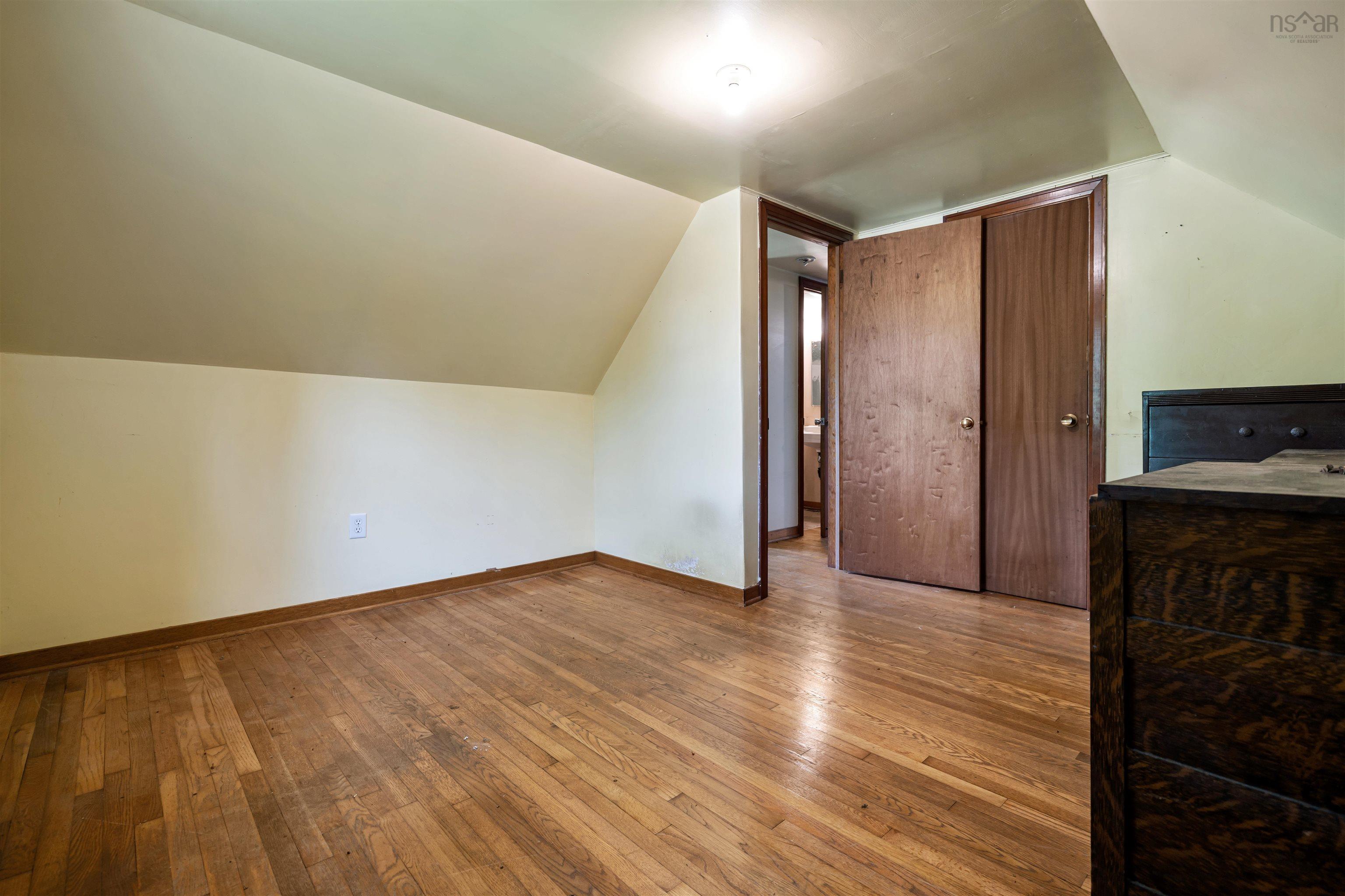 View image 25