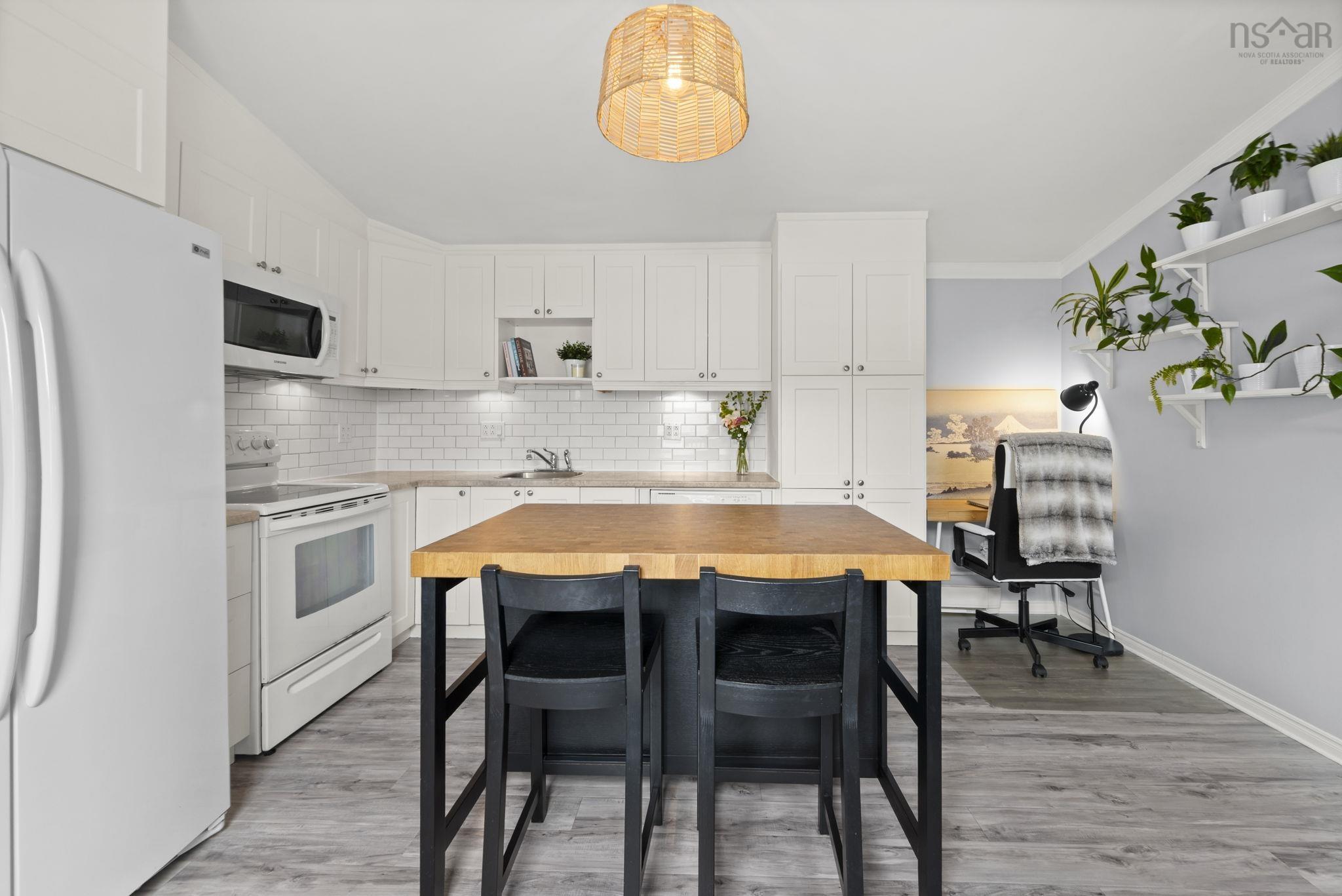 Thumbnail image for 463 Glen Rise Drive MLS<sup>®</sup> 202522342