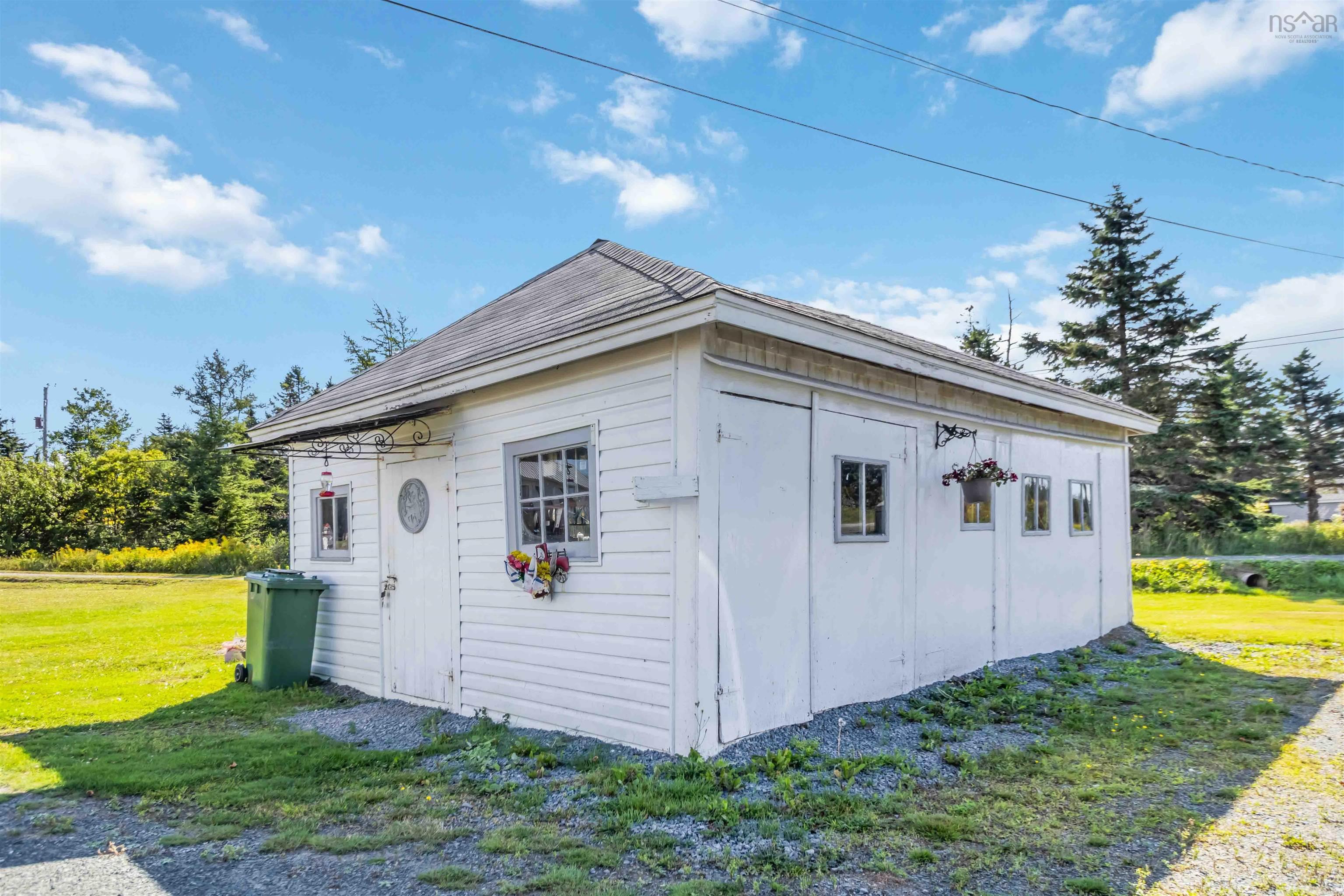 View image 17