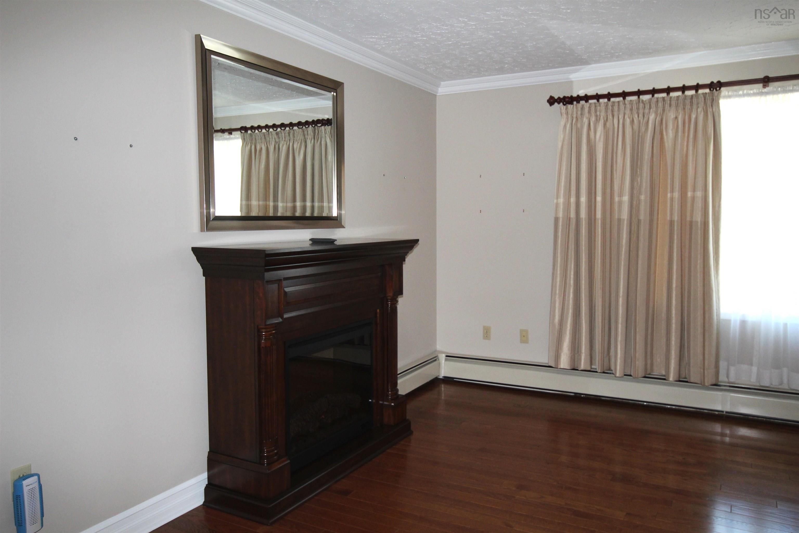 View image 18