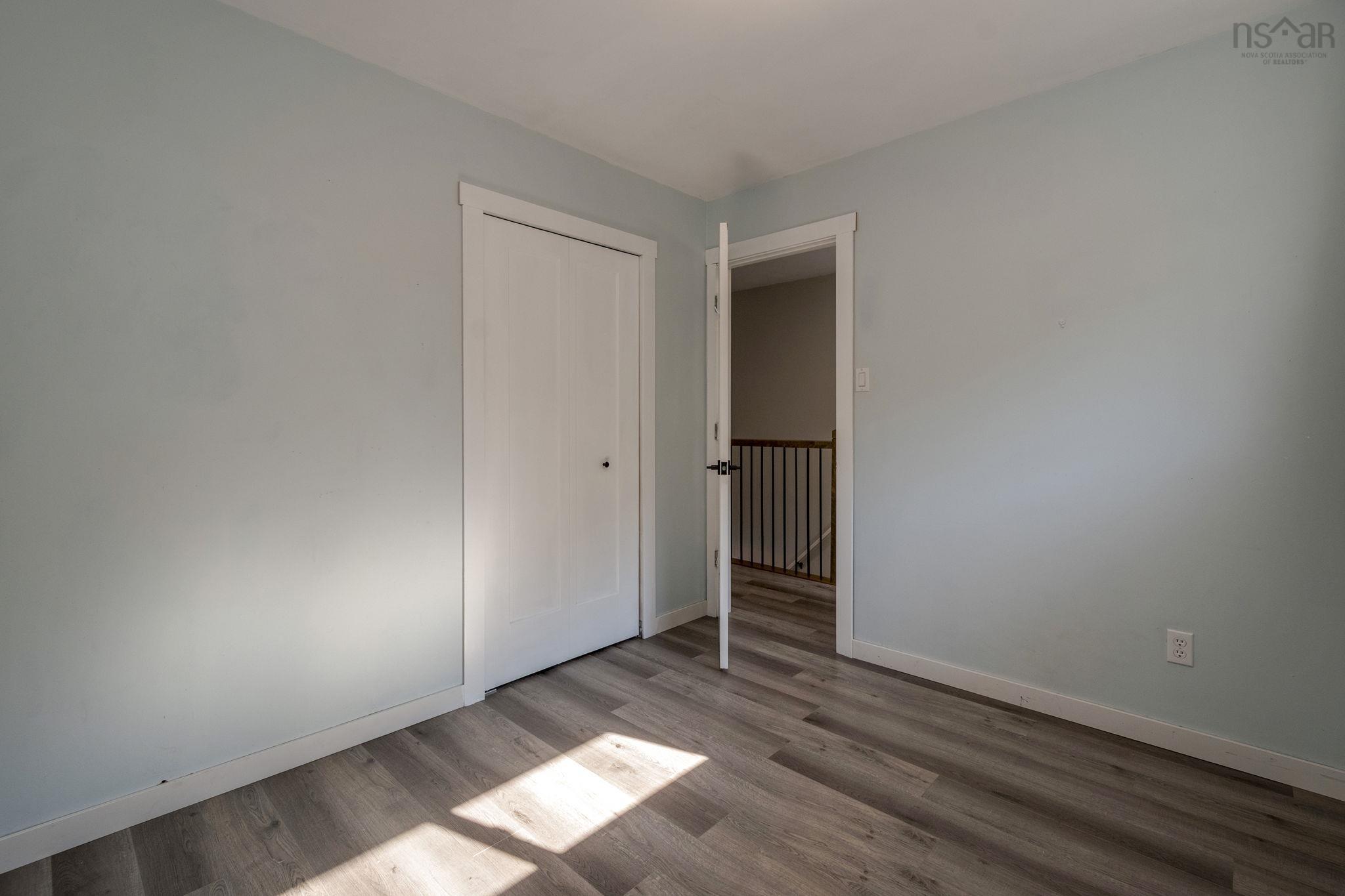 View image 12