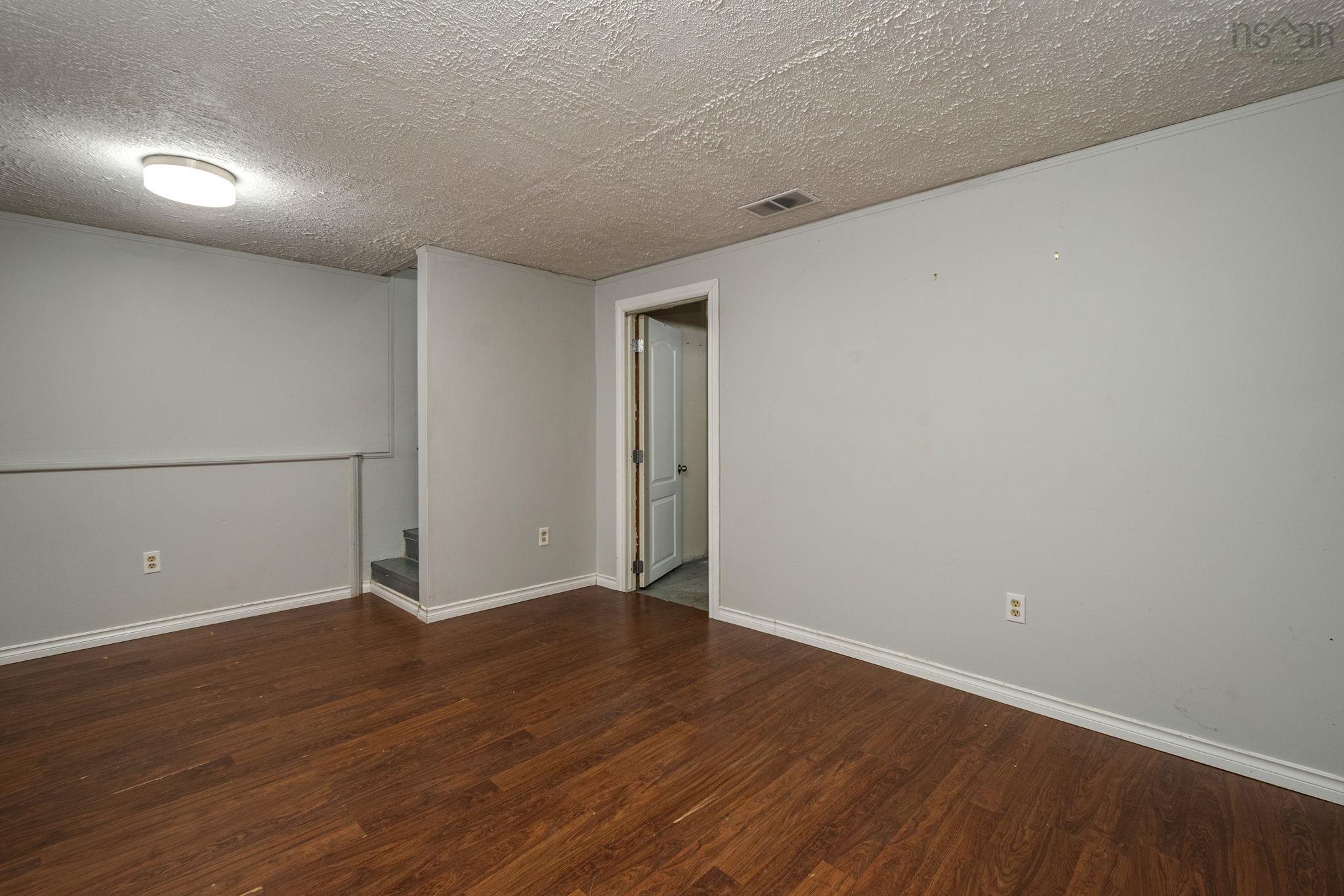 View image 21
