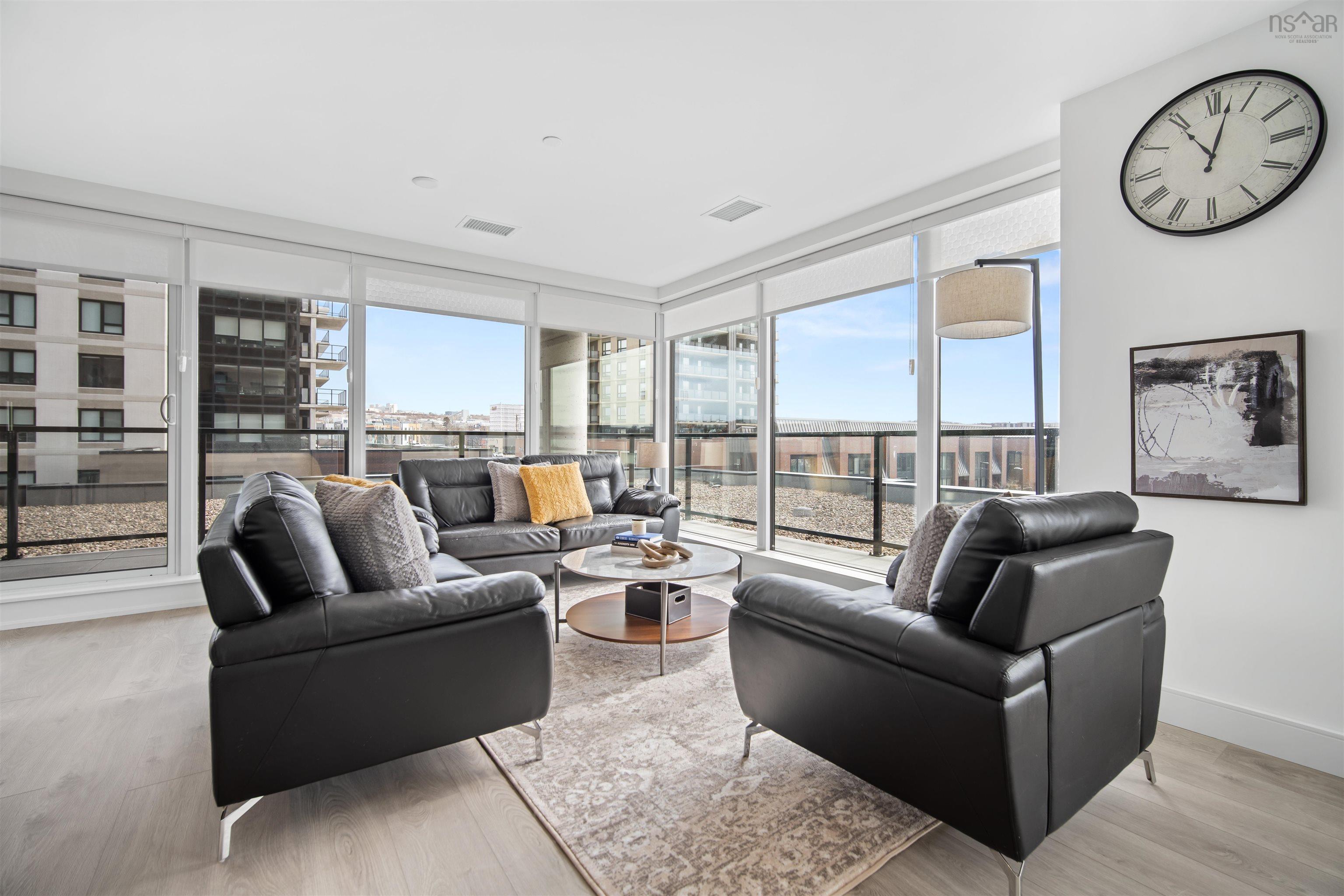 Thumbnail image for 306 72 Seapoint Road MLS<sup>®</sup> 202522505