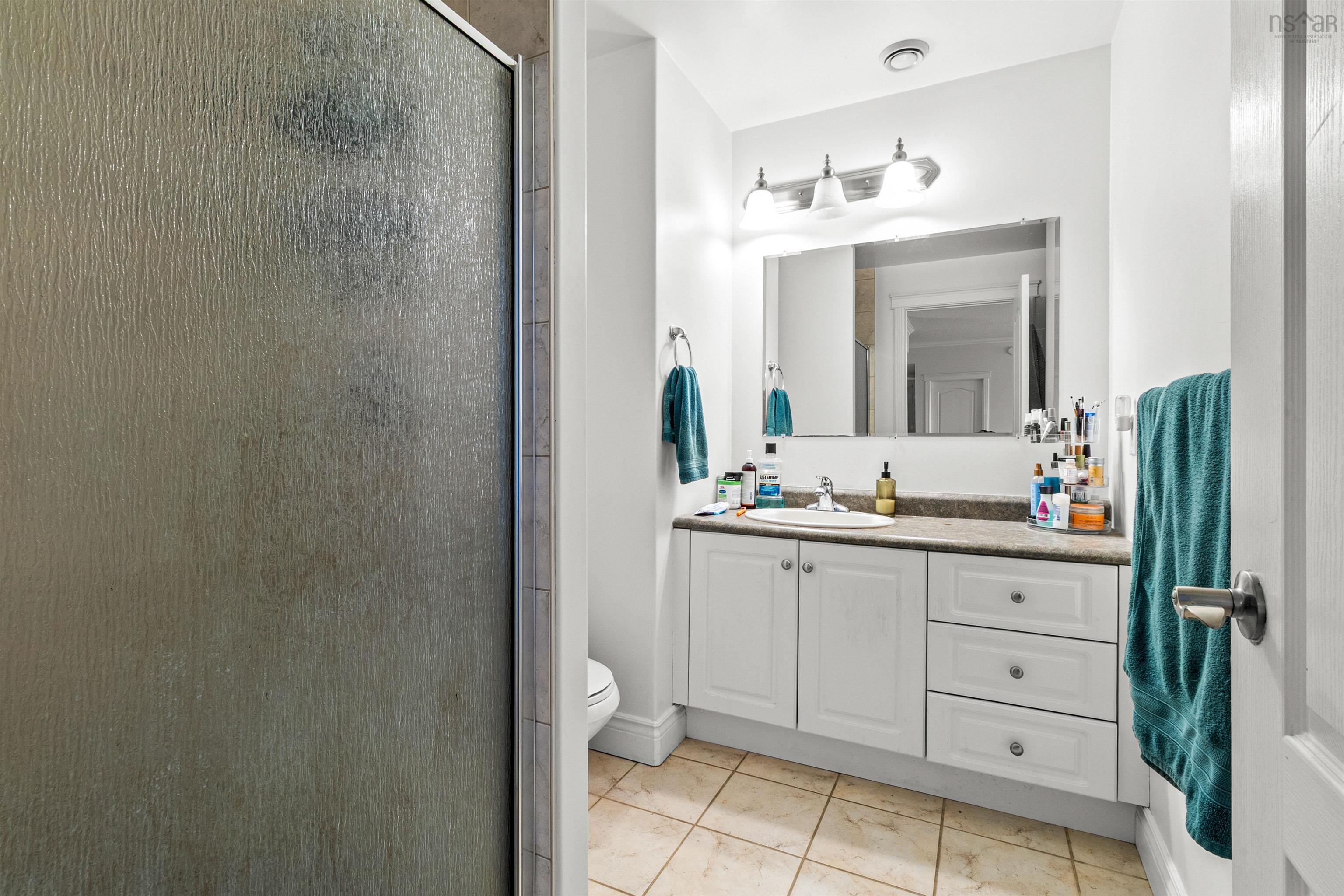 Thumbnail image for 303 5523 Inglis Street MLS<sup>®</sup> 202522564