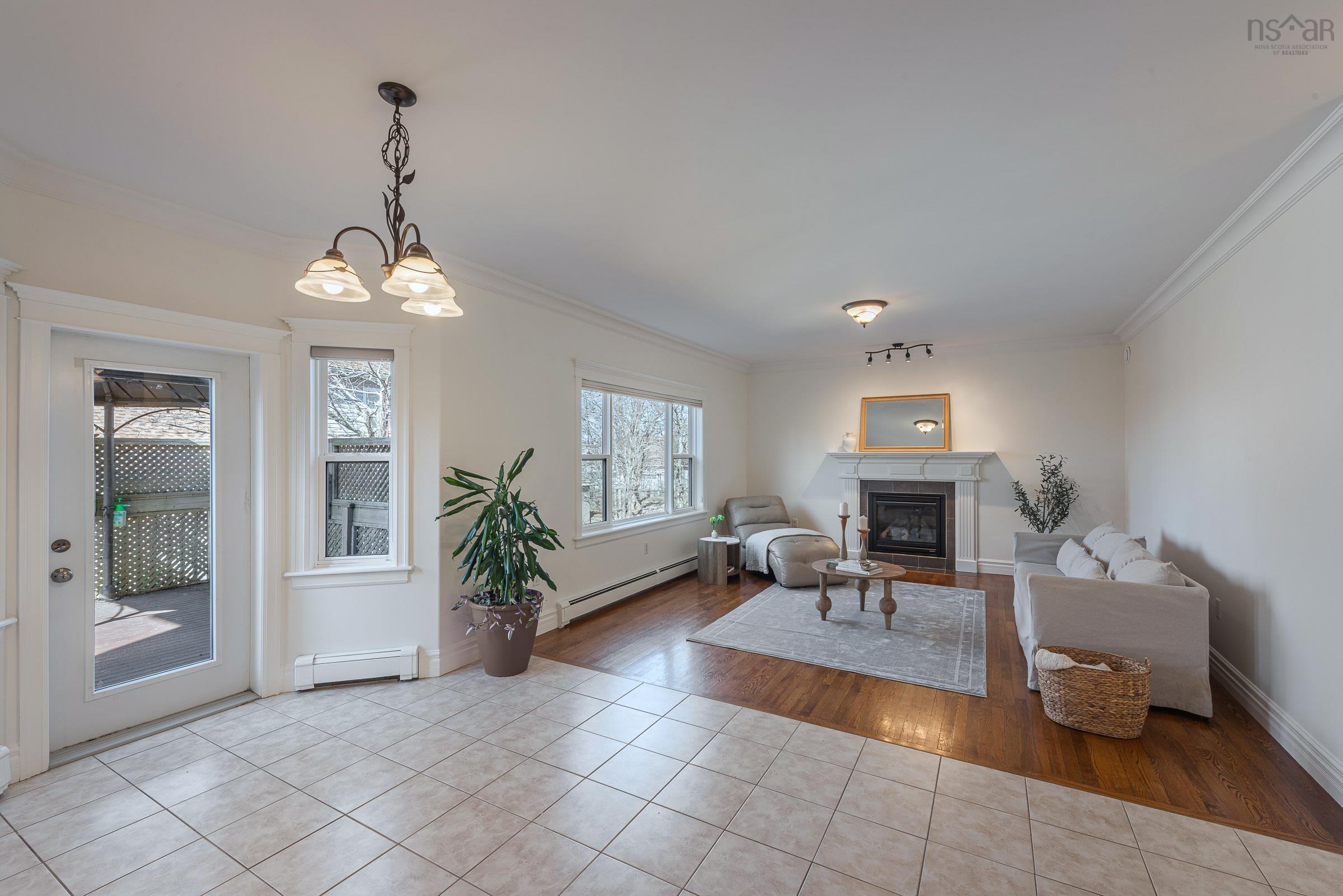 View image 9