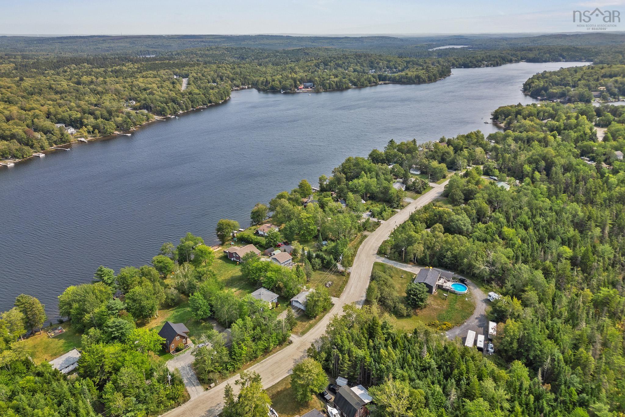 Thumbnail image for 210 Lakecrest Drive MLS<sup>®</sup> 202522676