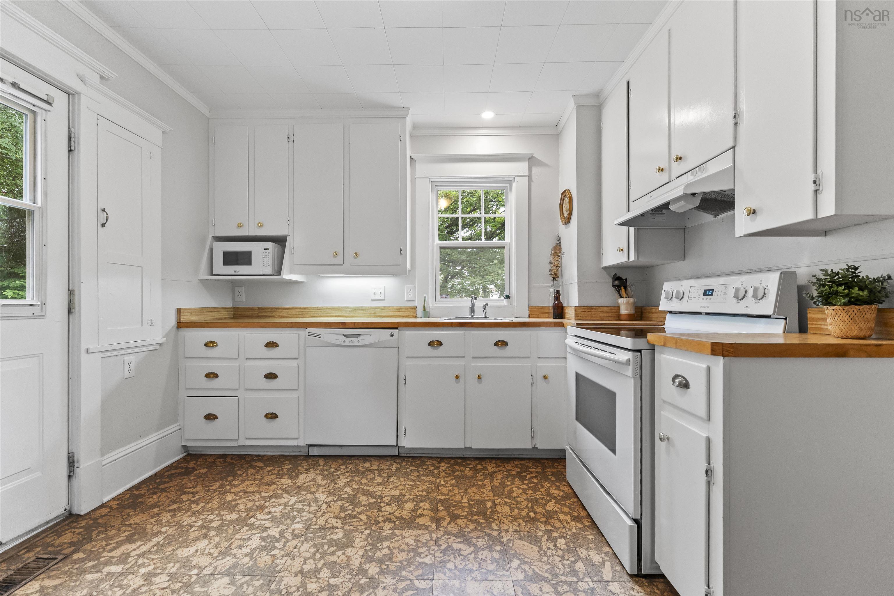 View image 17
