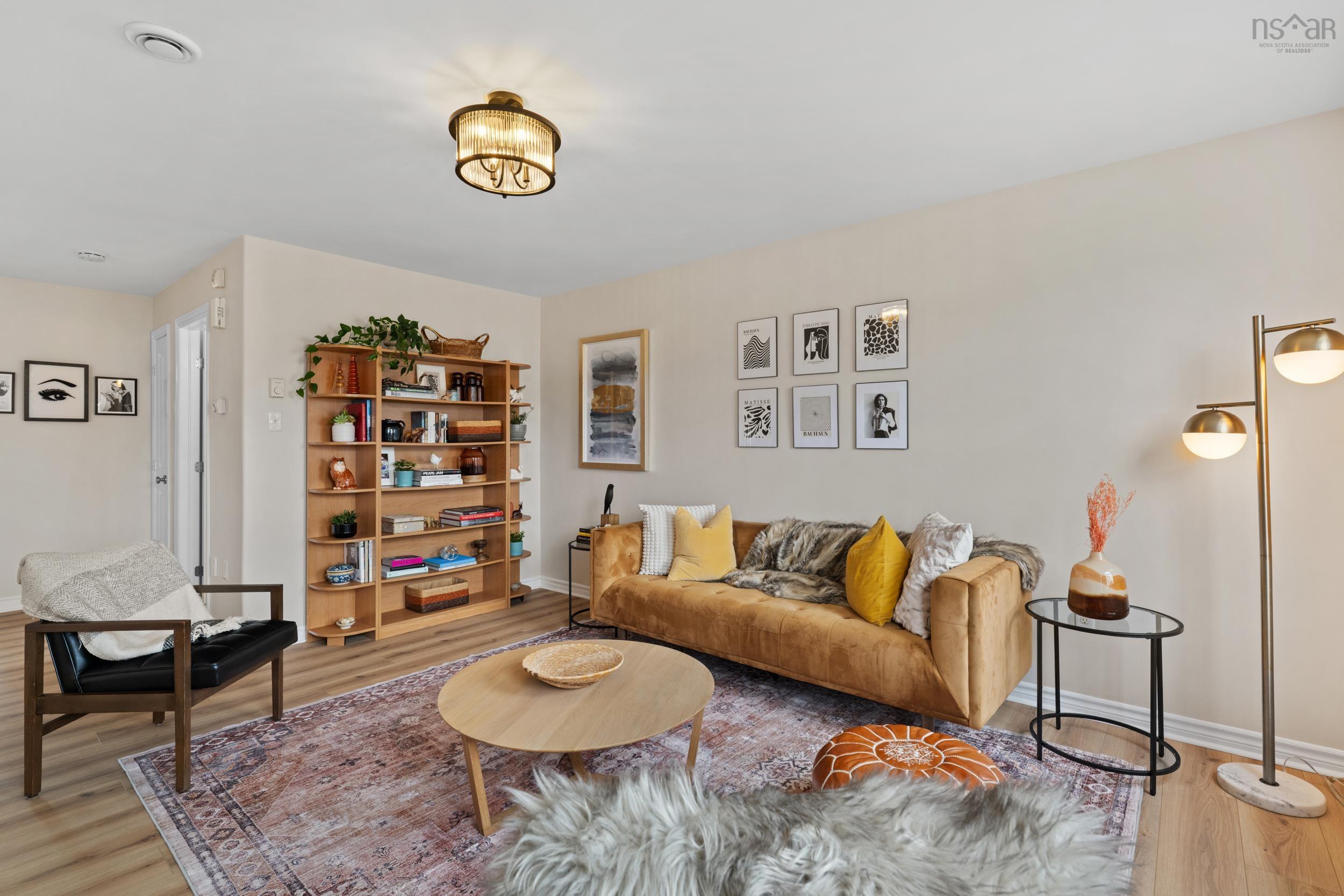 Thumbnail image for 32 Katrina Crescent MLS<sup>®</sup> 202522920