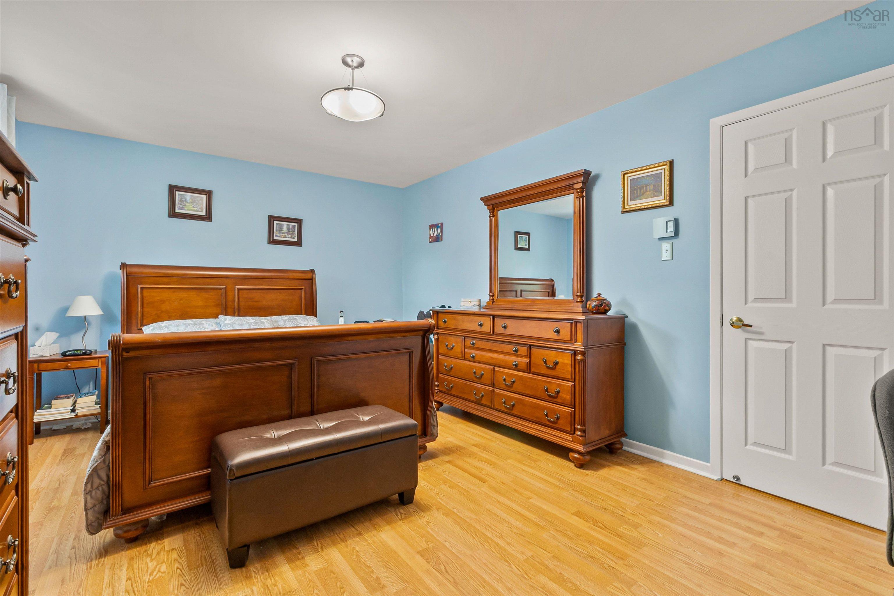 View image 12