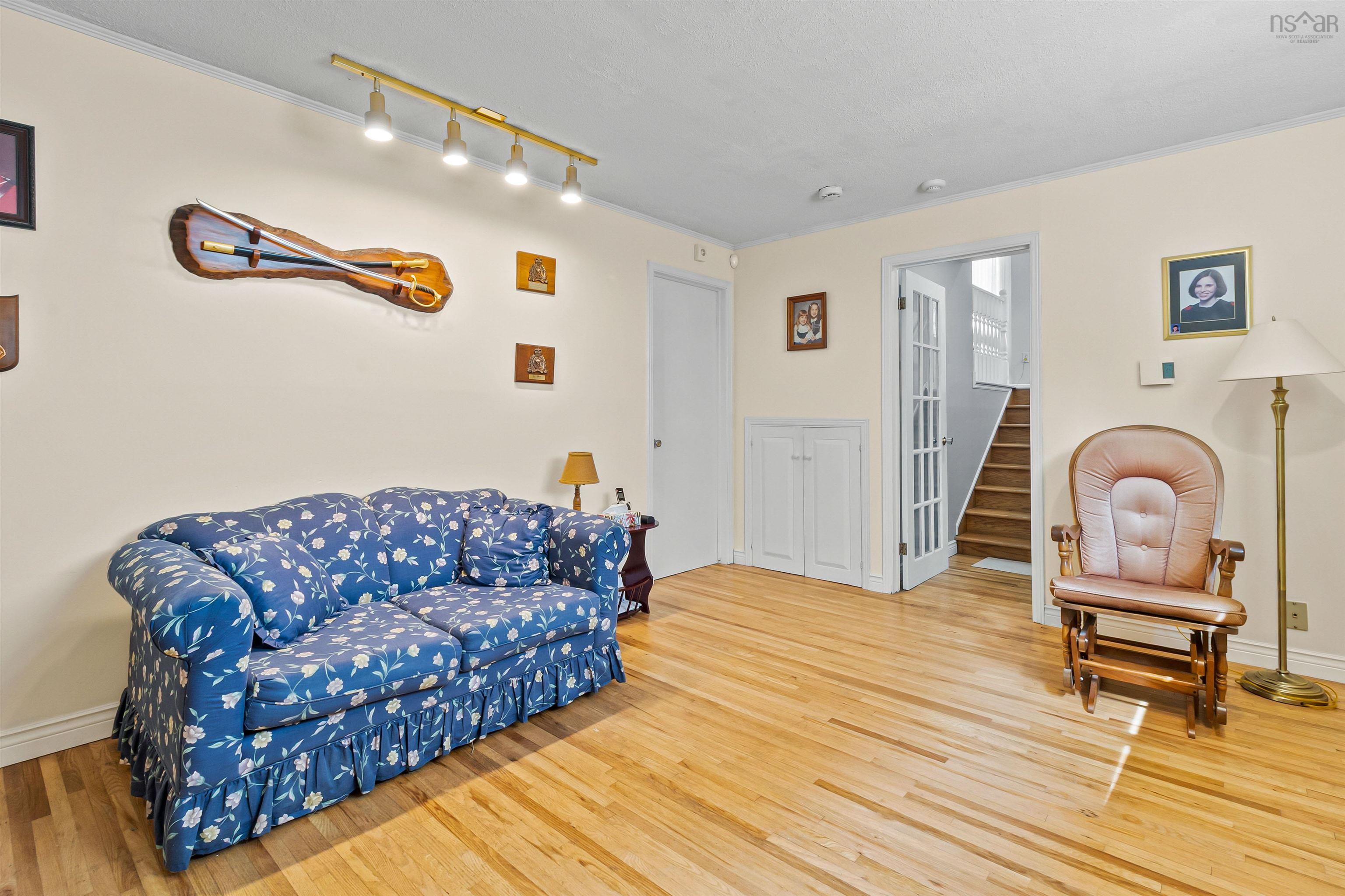 View image 17