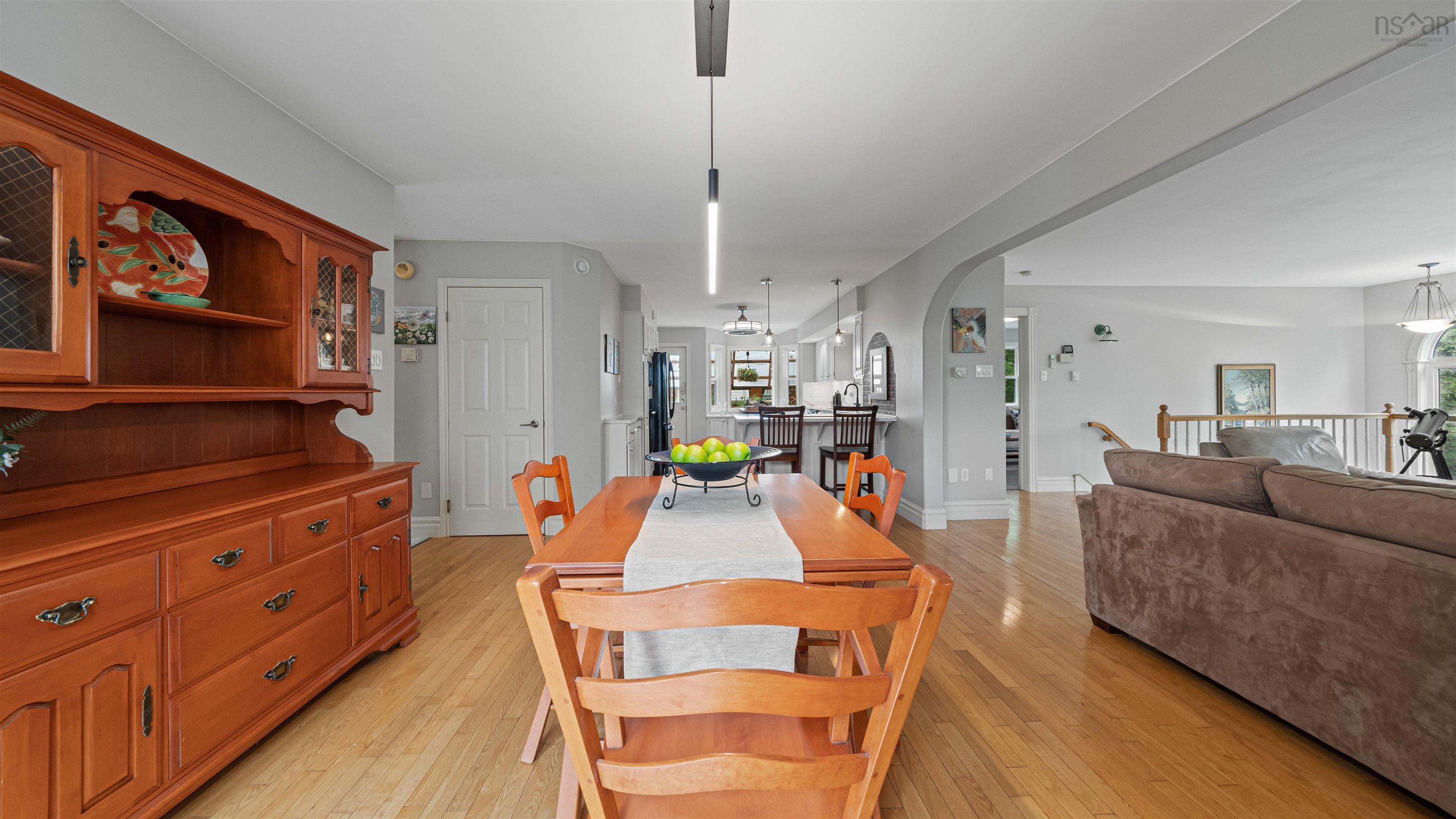 View image 12