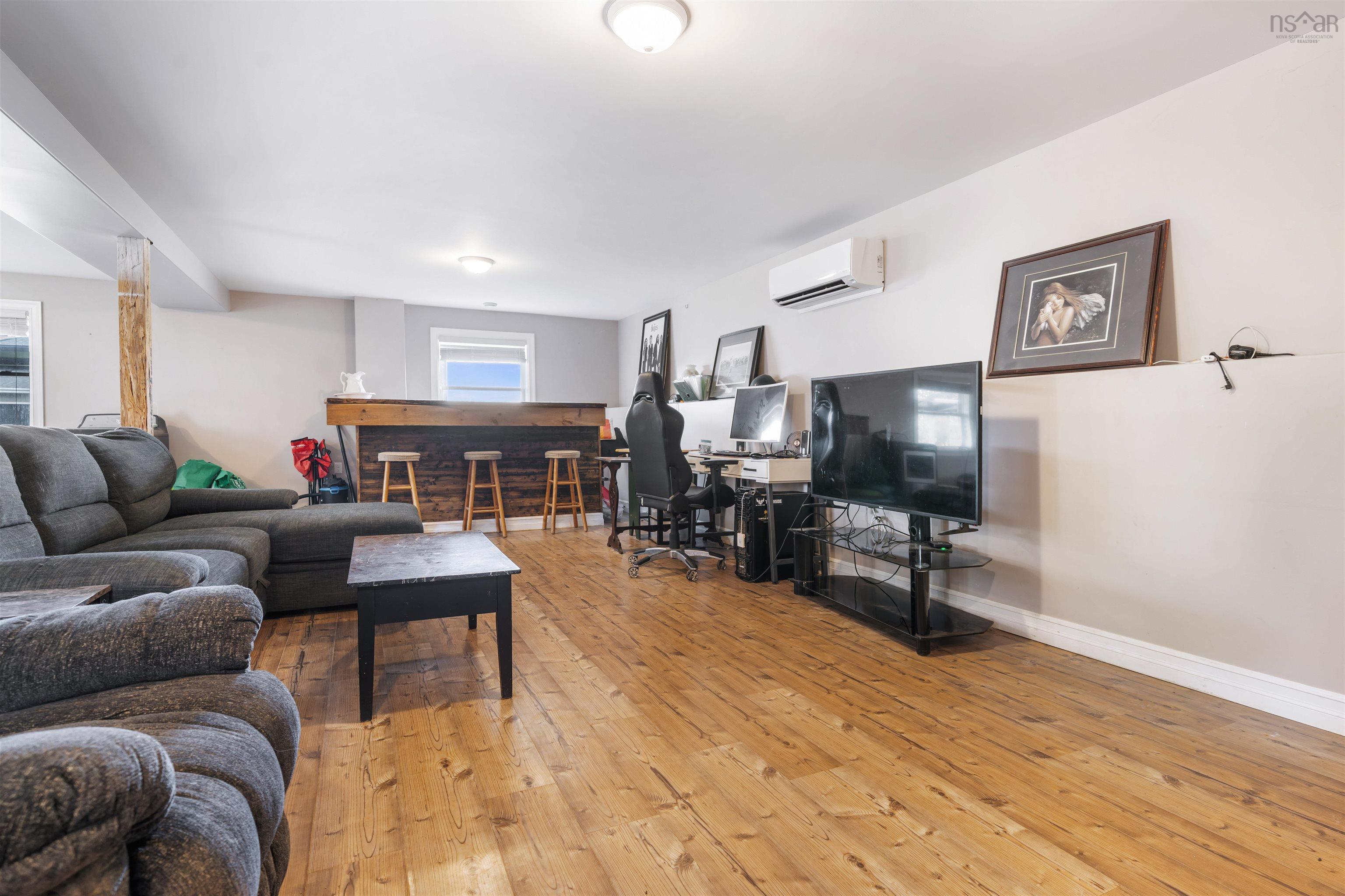 View image 18