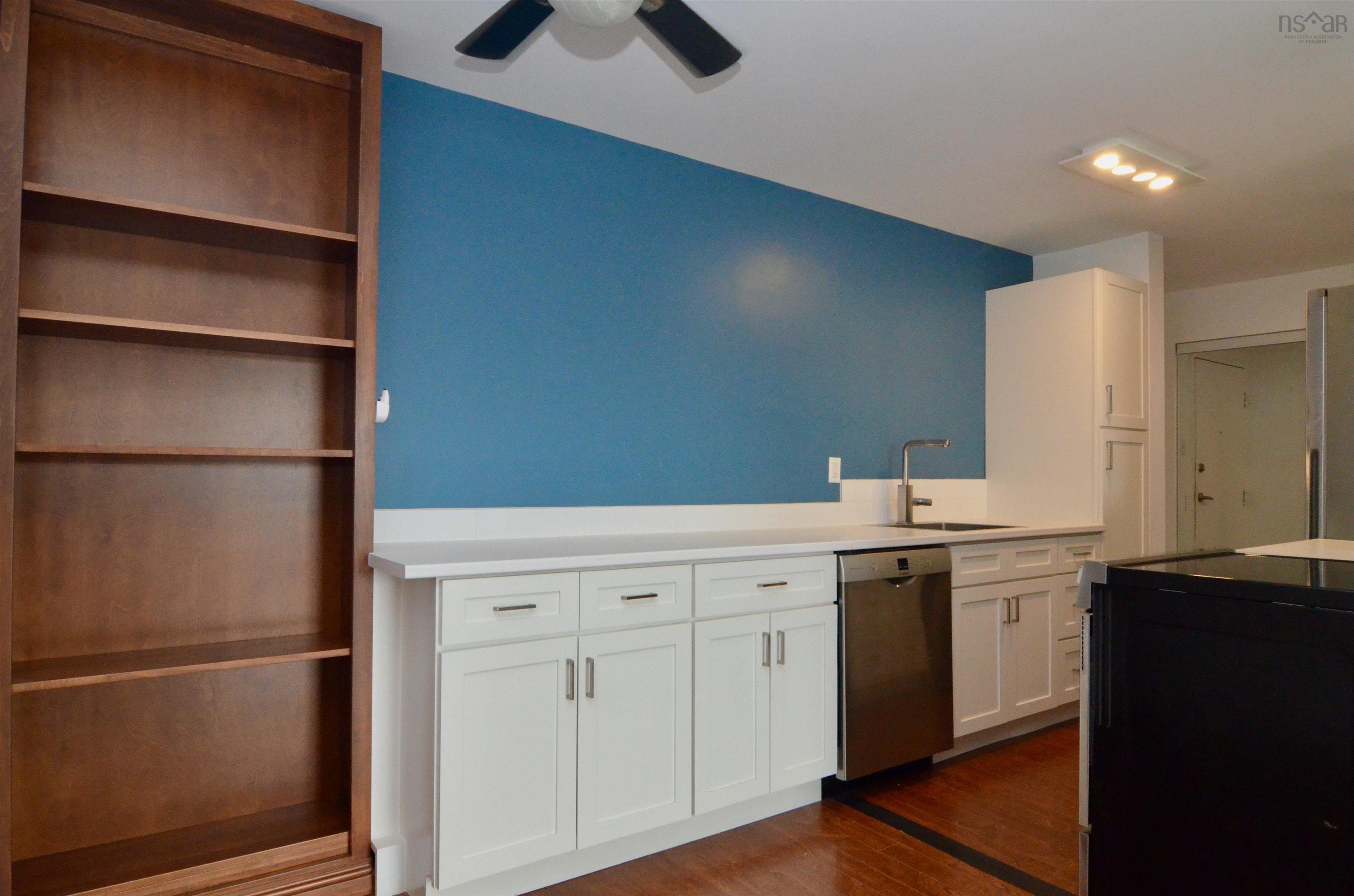 View image 12