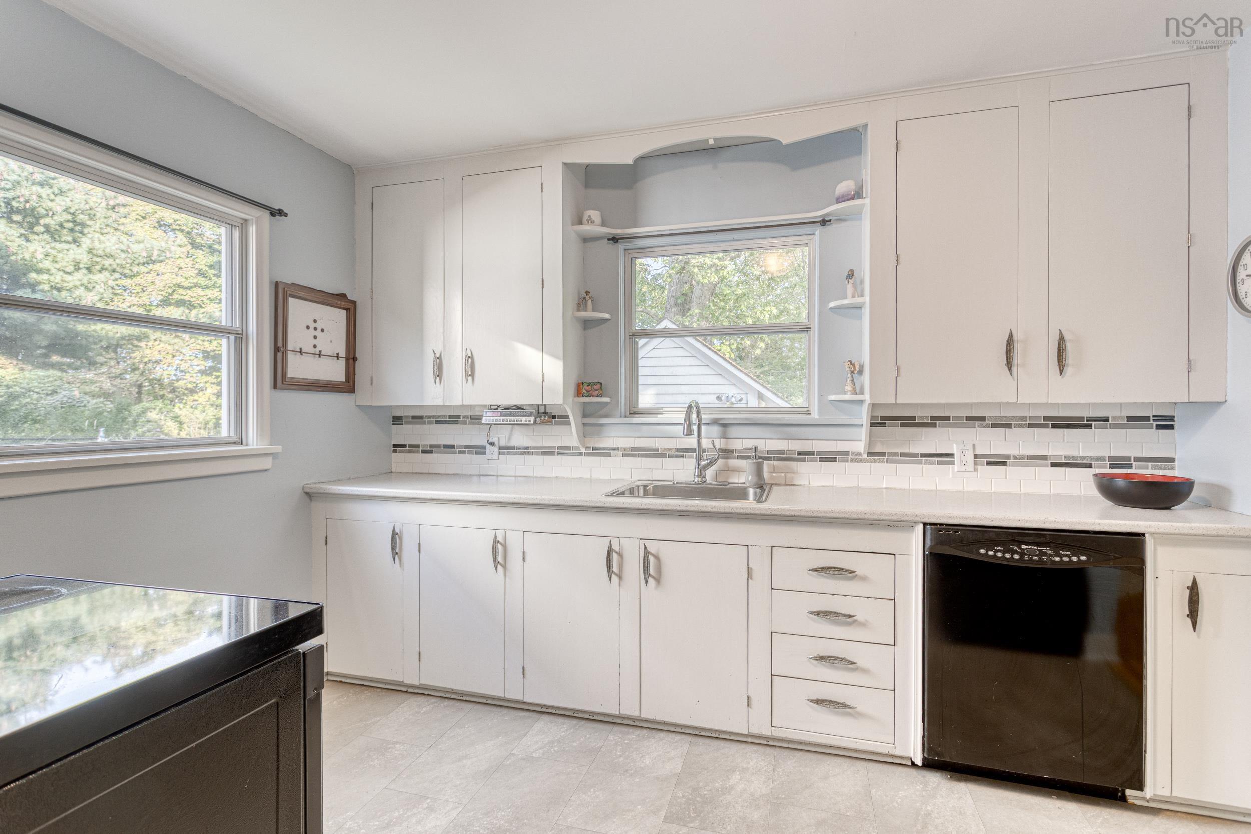 Thumbnail image for 53 Milverton Road MLS<sup>®</sup> 202523123