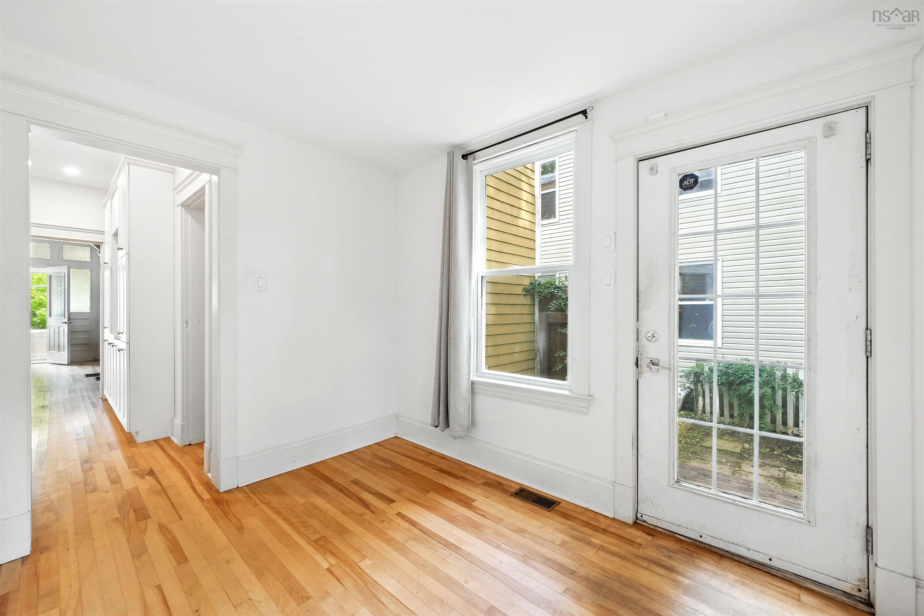 View image 10