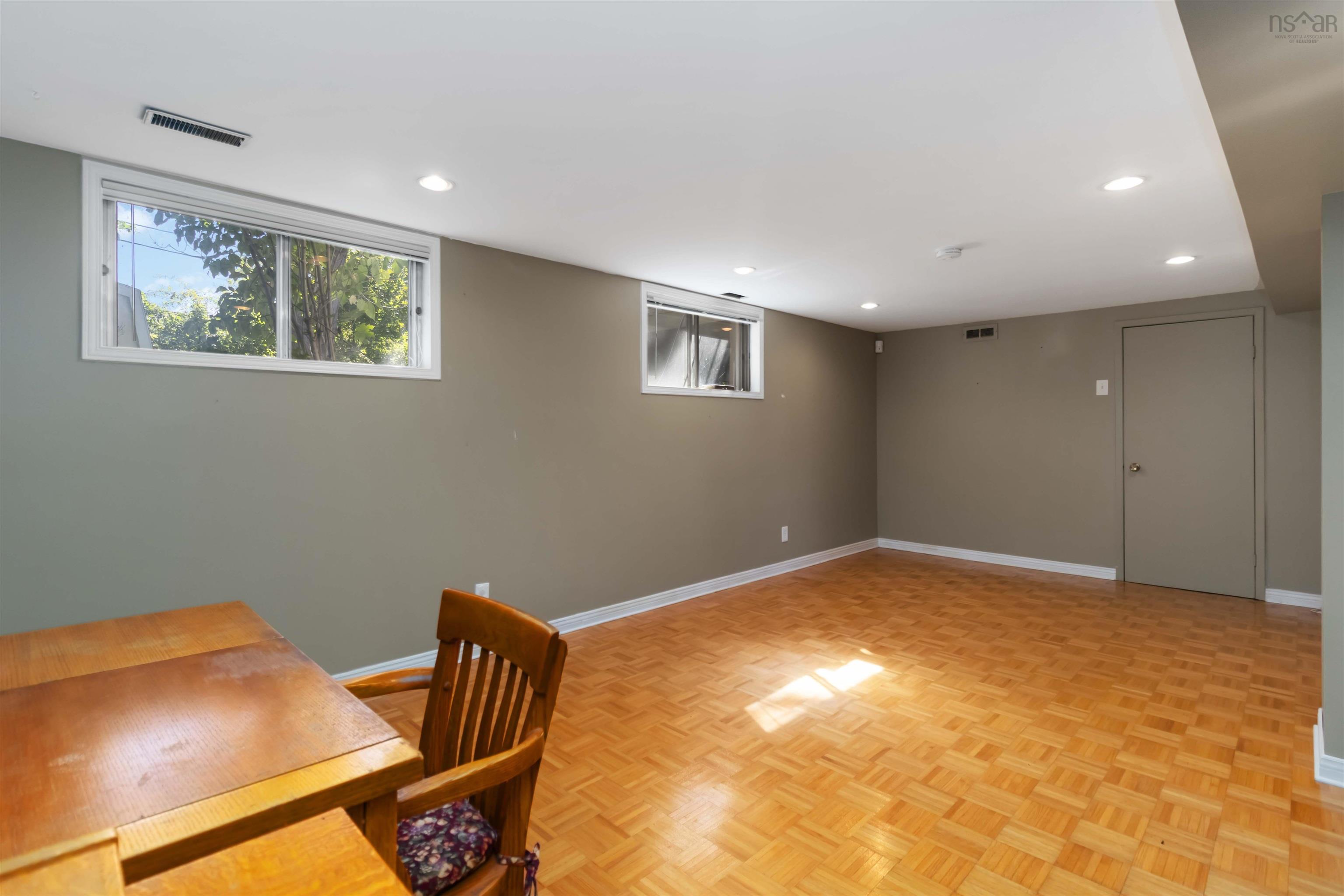 View image 12