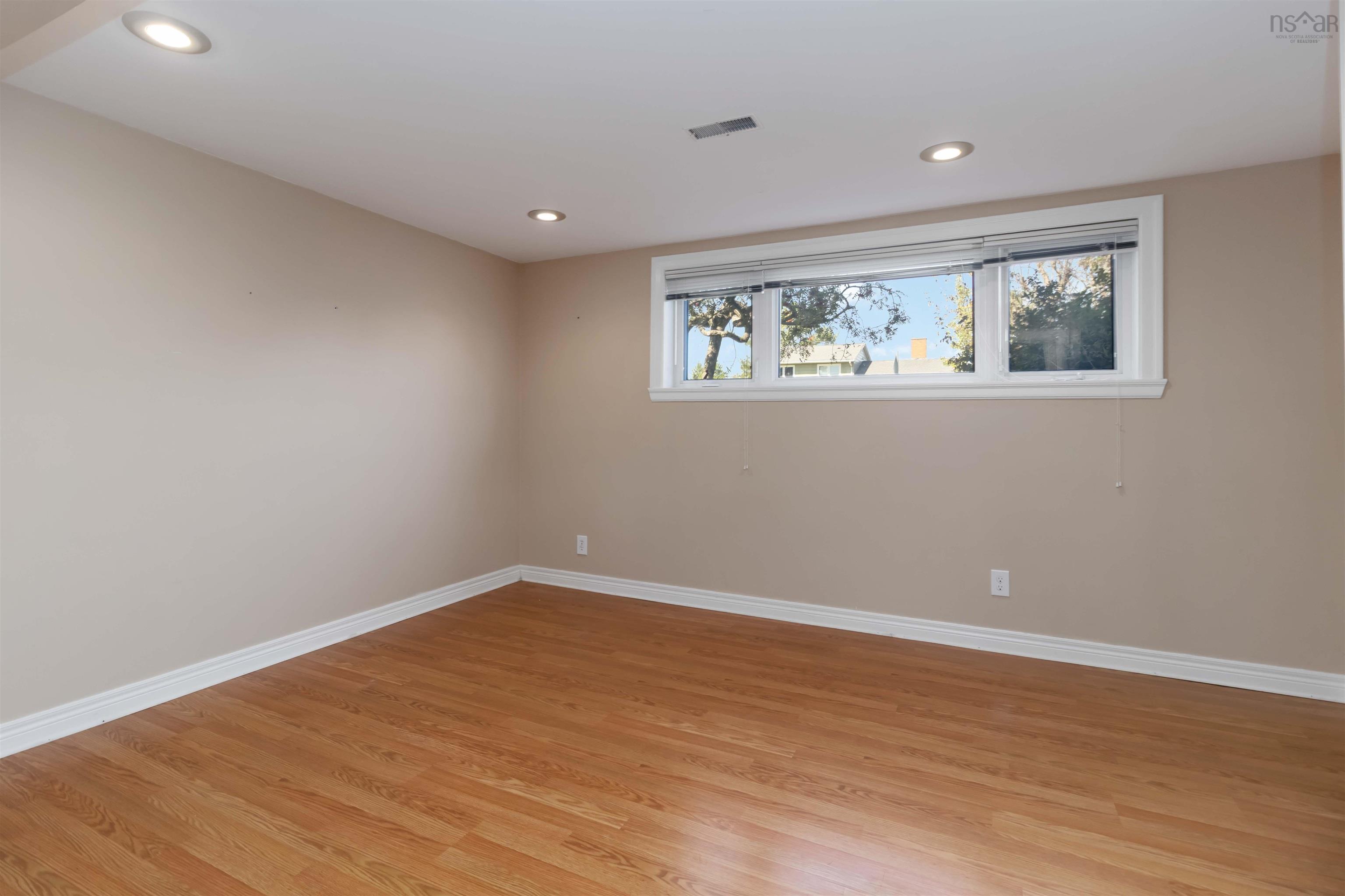 View image 15