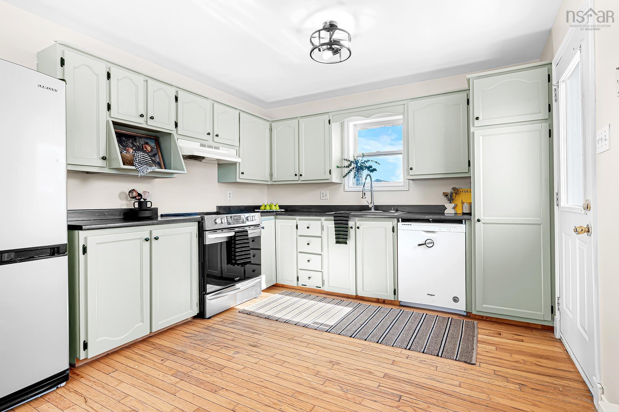 Thumbnail image for 83 Melrose Crescent MLS<sup>®</sup> 202523327