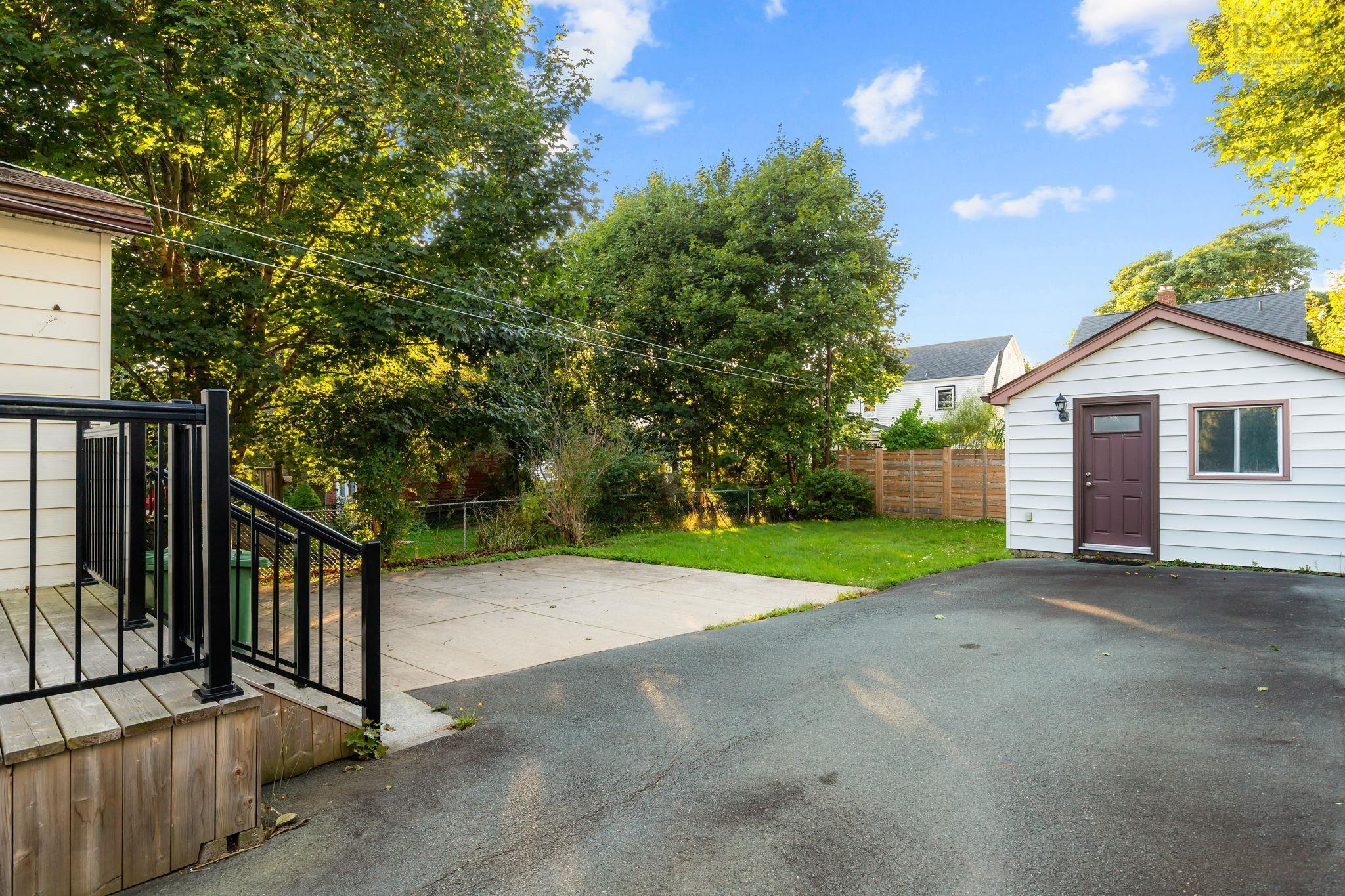 View image 18