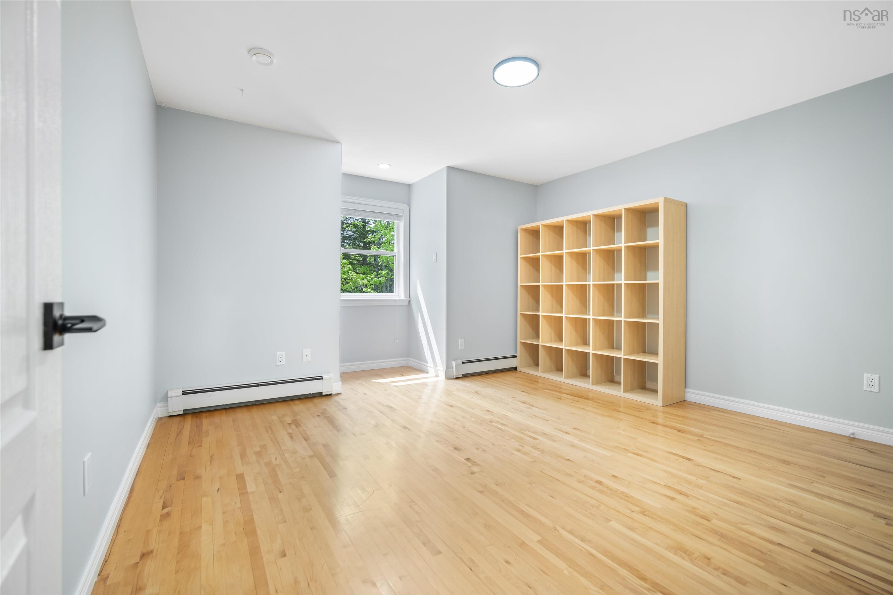 View image 16