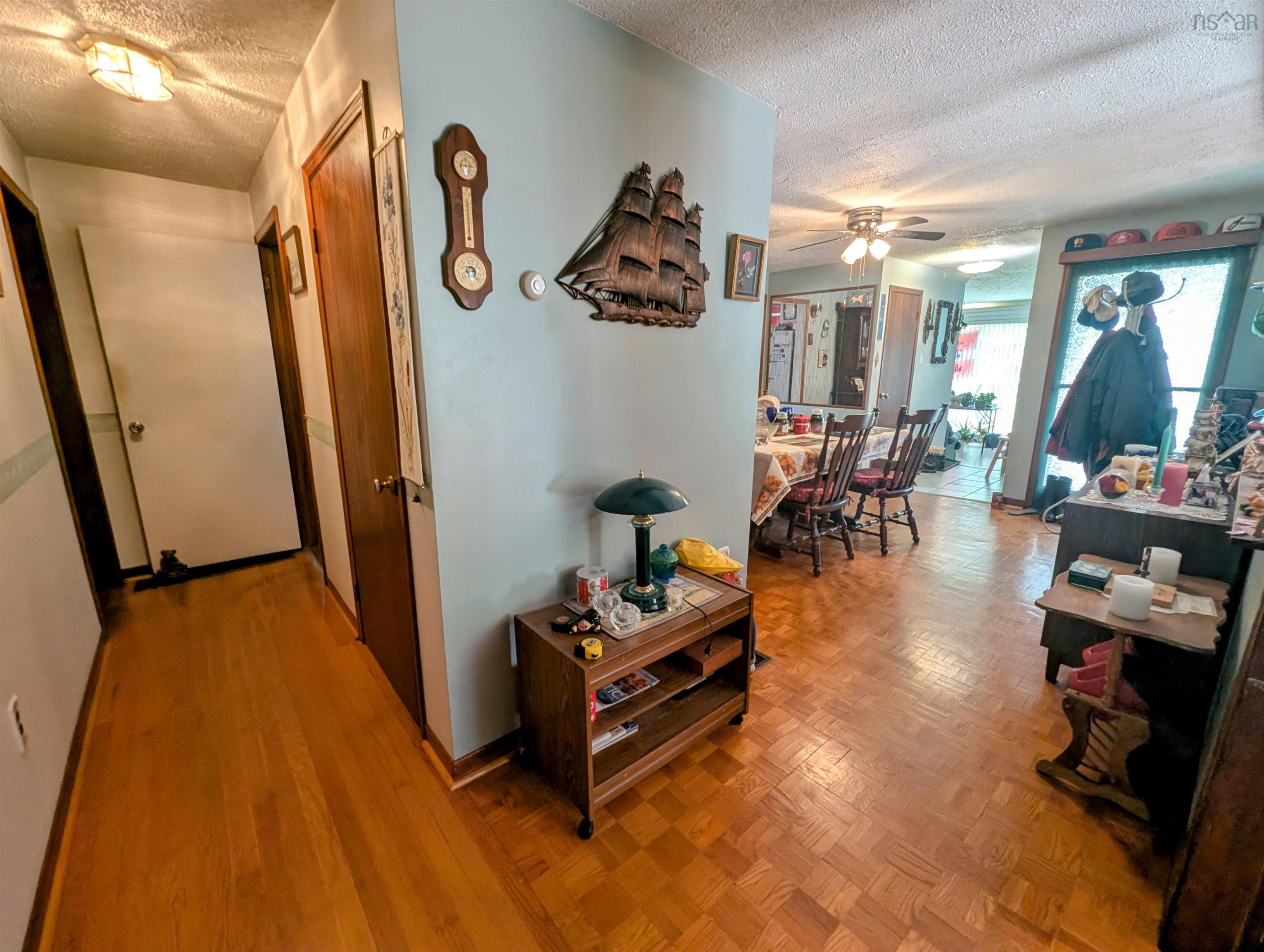 View image 18