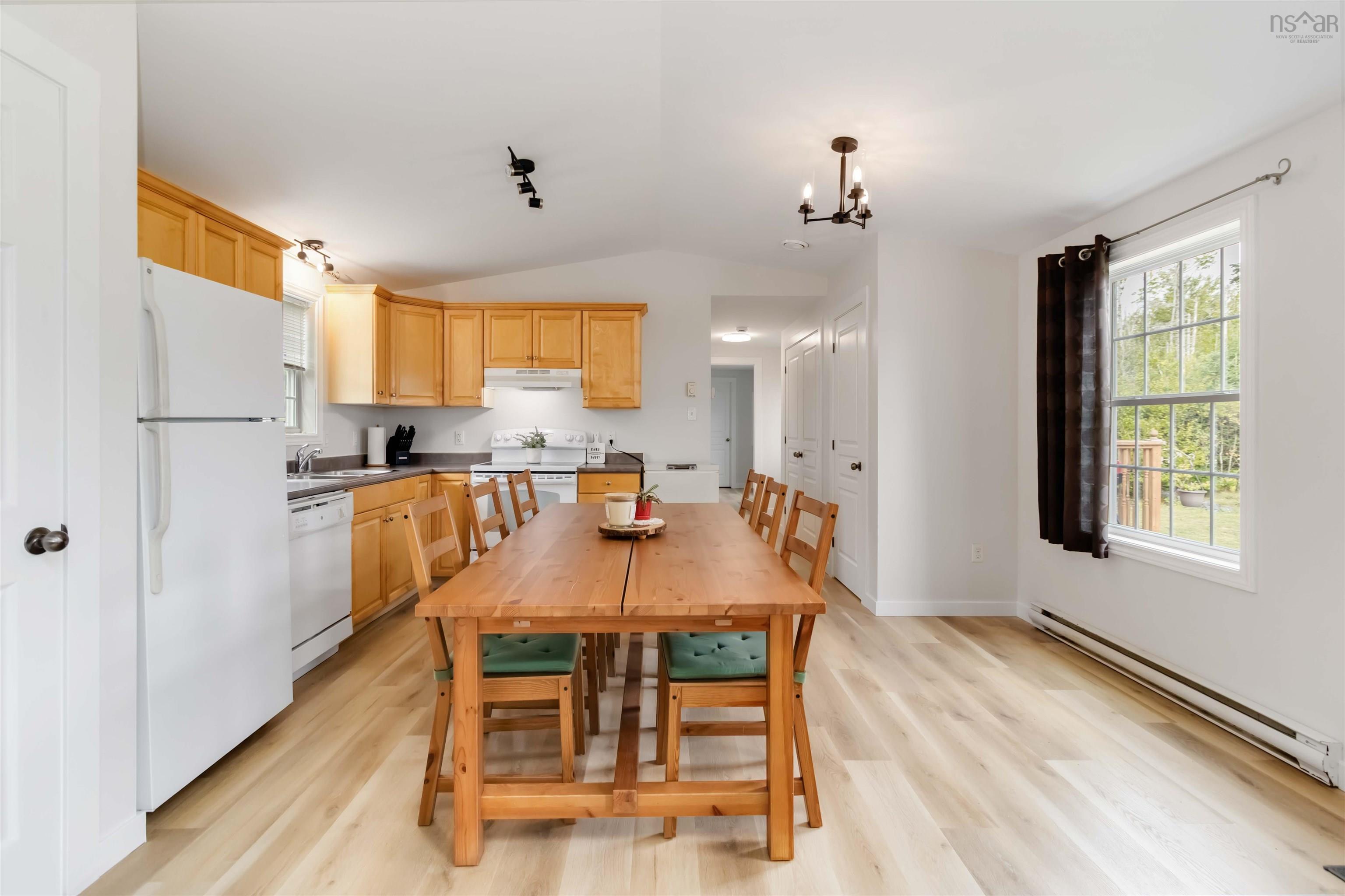Thumbnail image for 12 Prestige Court MLS<sup>®</sup> 202523603