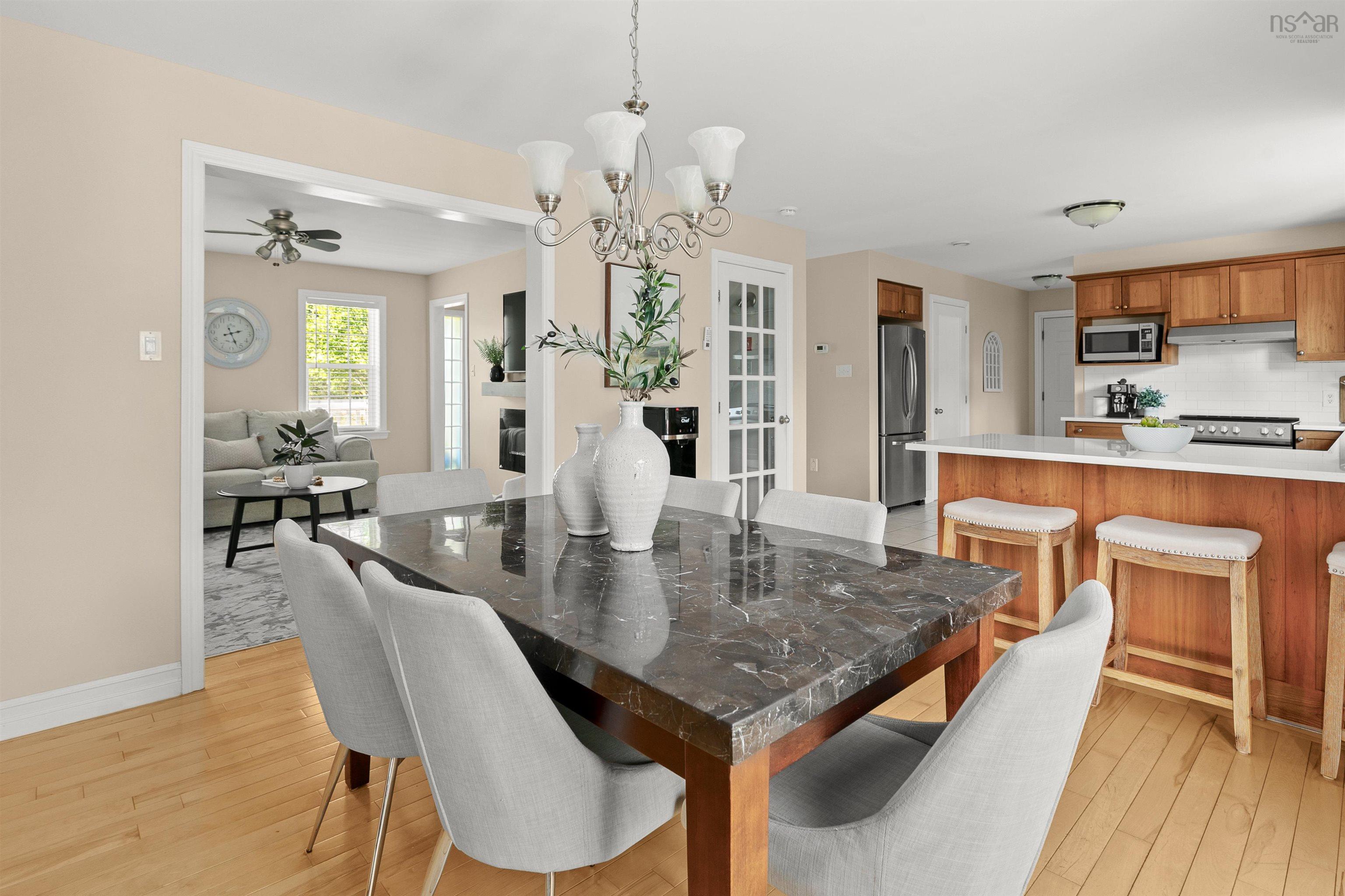 Thumbnail image for 766 Westwood Boulevard MLS<sup>®</sup> 202523624